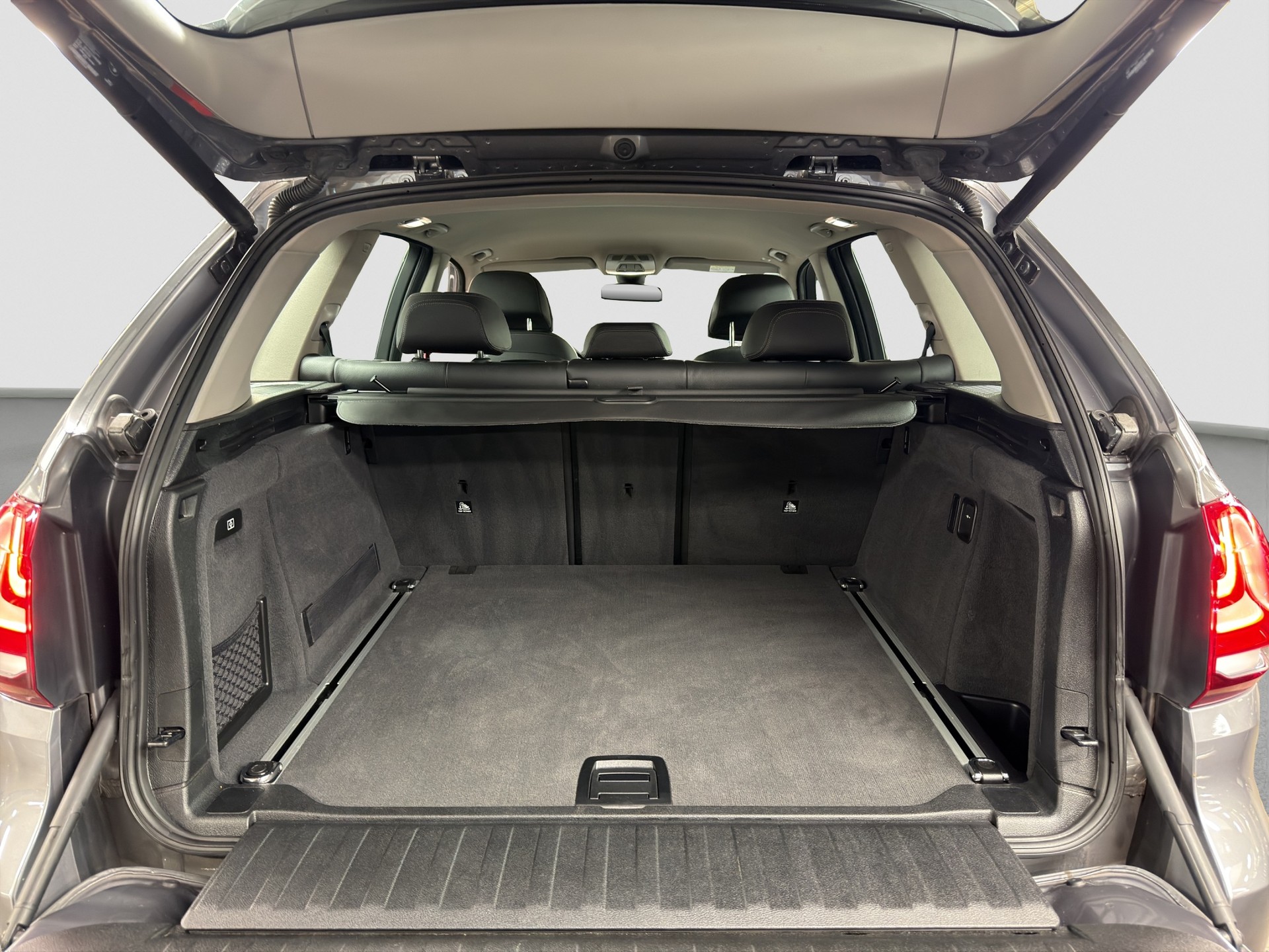 BMW X5 xDrive 30d Steptronic-image-8