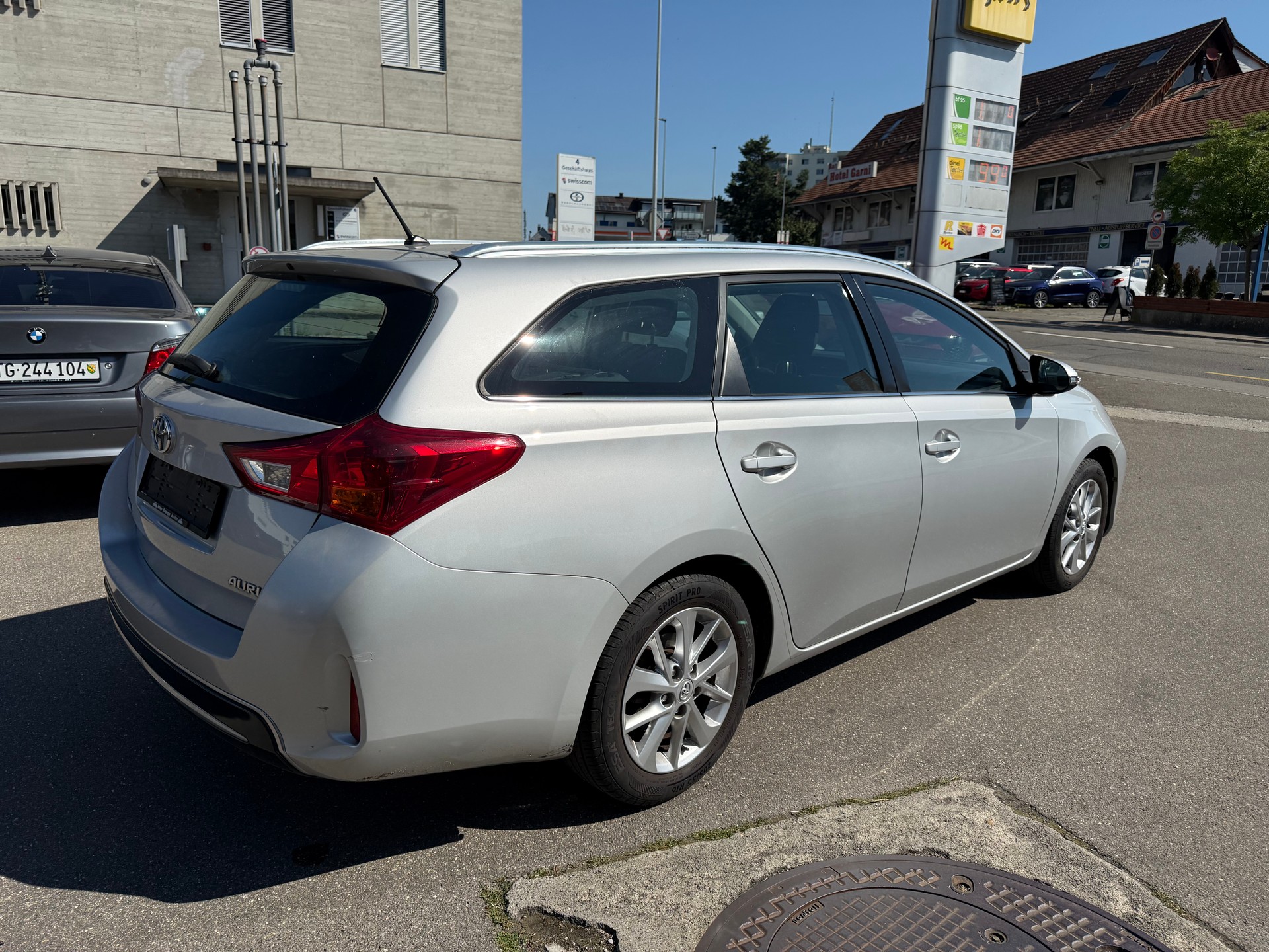 TOYOTA Auris Touring Sports 1.6 Luna-image-5