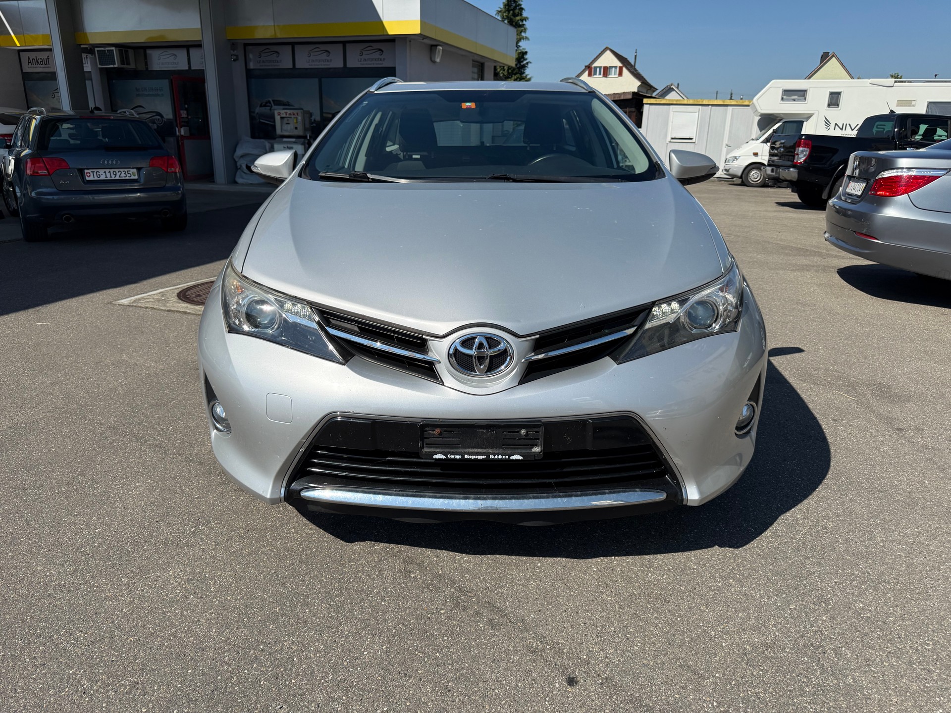 TOYOTA Auris Touring Sports 1.6 Luna-image-0