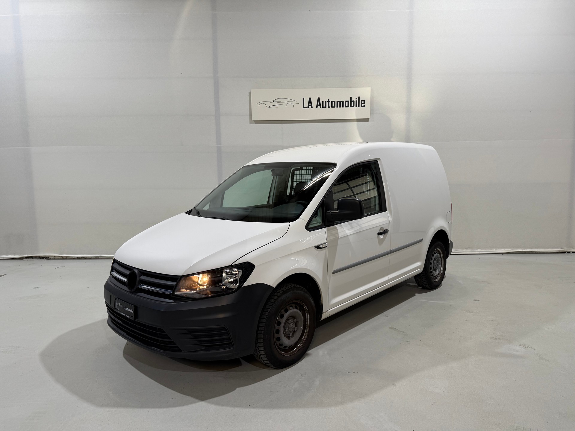 VW Caddy 1.2 TSI Entry BlueMotion Technology-image-0