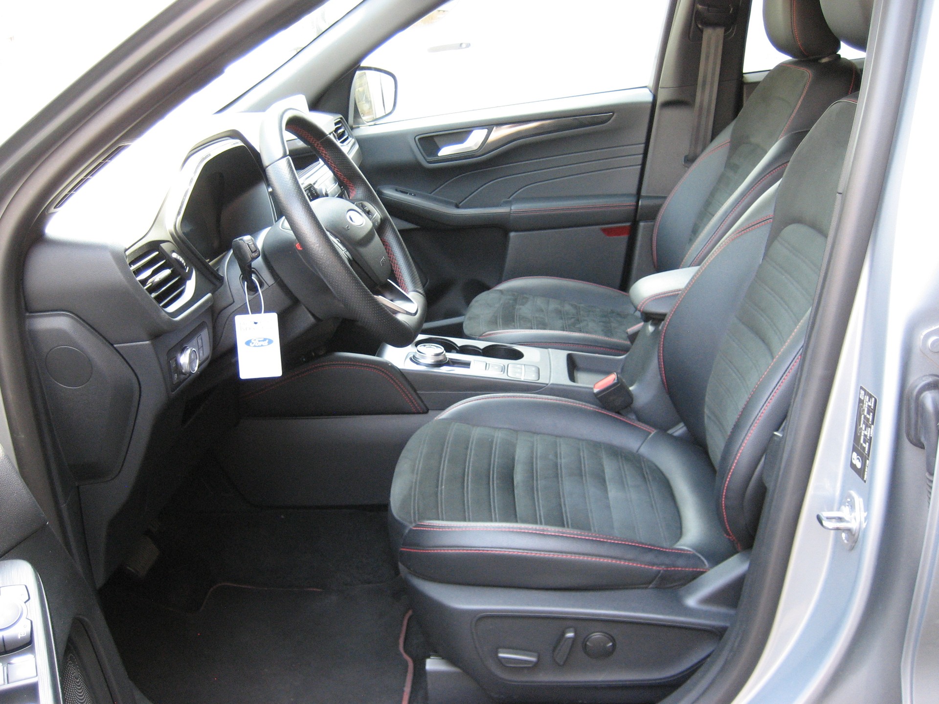 FORD Kuga 2.5 PHEV ST-Line X 2WD-image-5