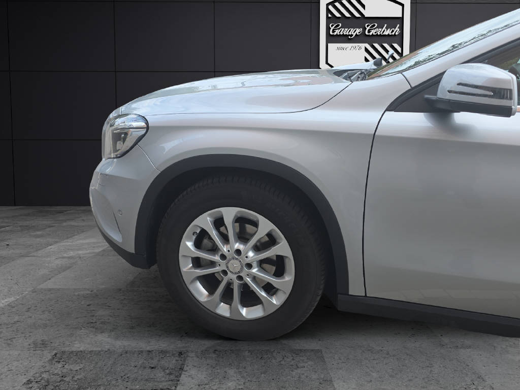 MERCEDES-BENZ GLA 200 CDI Style 4m-image-12