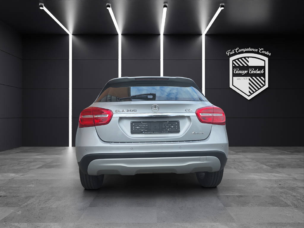 MERCEDES-BENZ GLA 200 CDI Style 4m-image-2