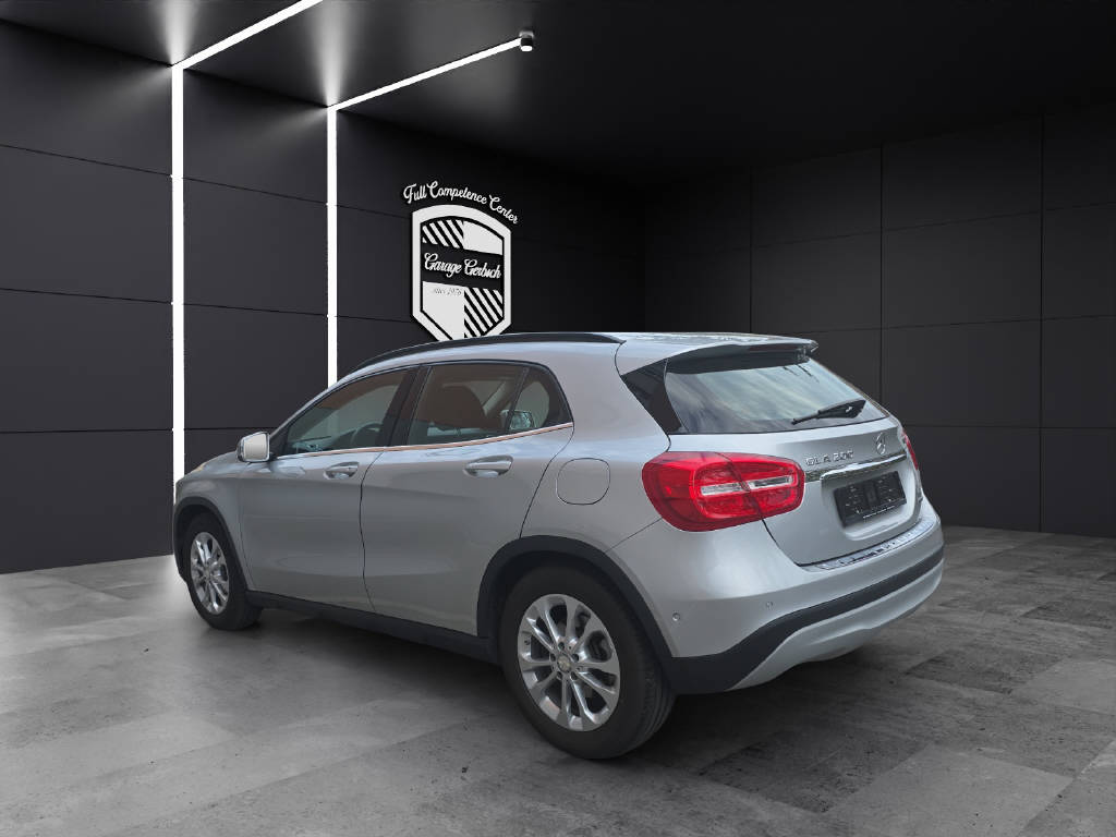 MERCEDES-BENZ GLA 200 CDI Style 4m-image-1