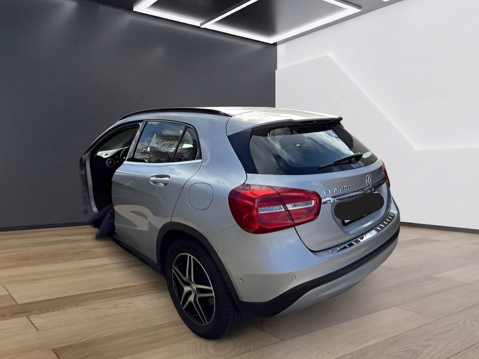MERCEDES-BENZ GLA 200 CDI Style 4m-image-14