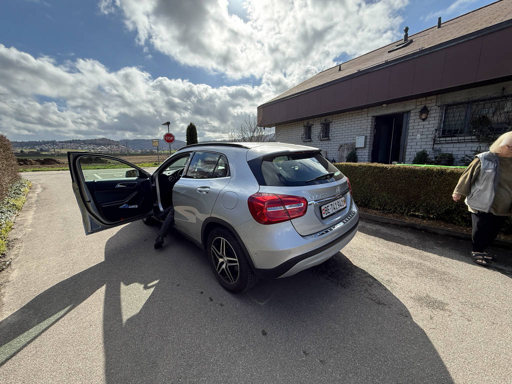 MERCEDES-BENZ GLA 200 CDI Style 4m-image-13