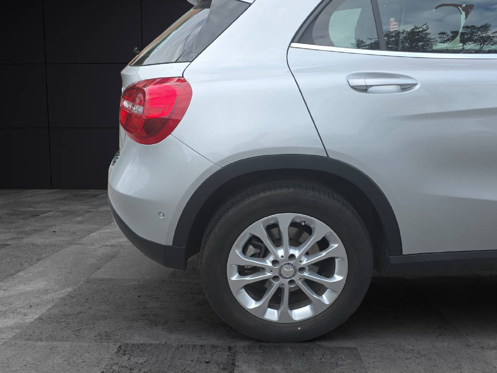 MERCEDES-BENZ GLA 200 CDI Style 4m-image-15