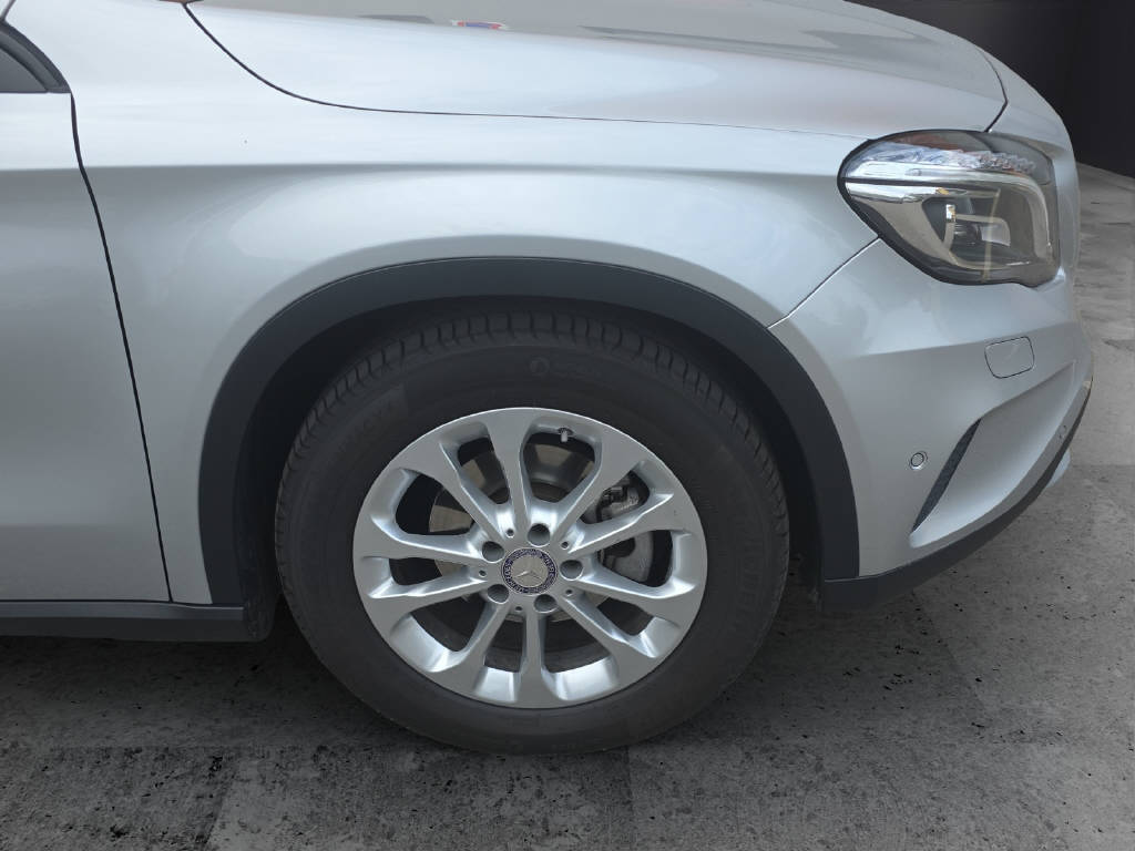 MERCEDES-BENZ GLA 200 CDI Style 4m-image-13