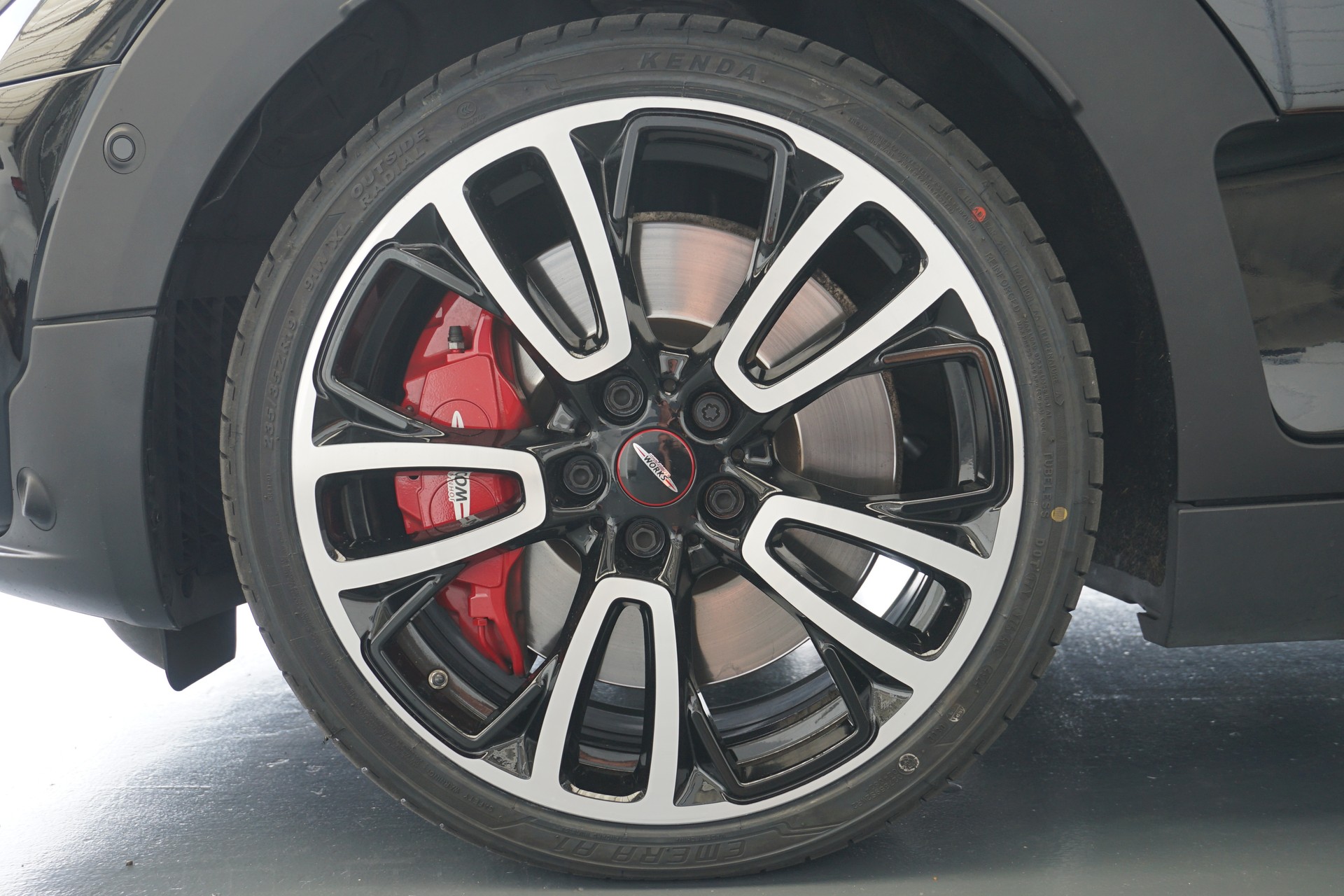 MINI Clubman Cooper JCW ALL4-image-14