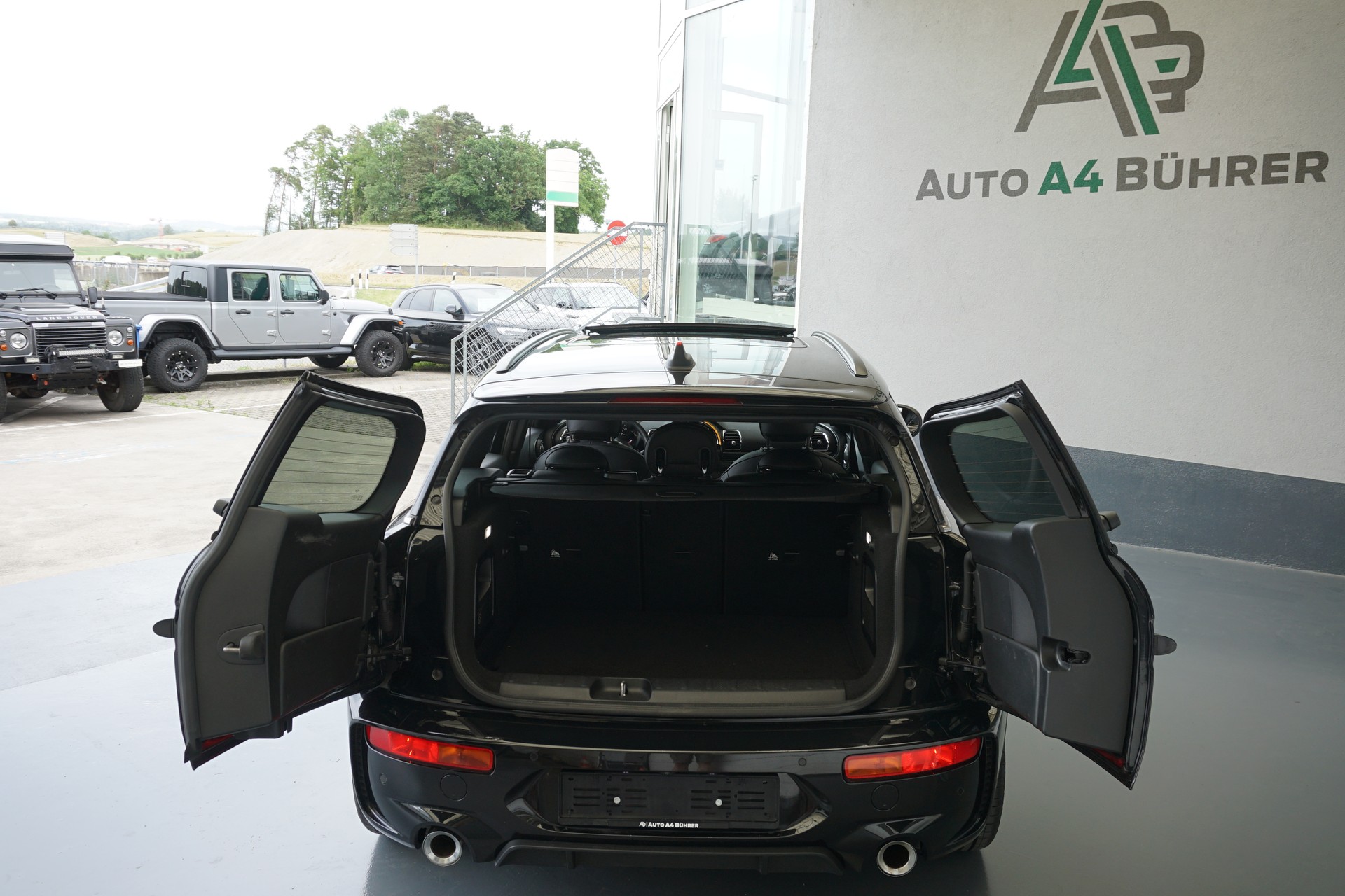 MINI Clubman Cooper JCW ALL4-image-9