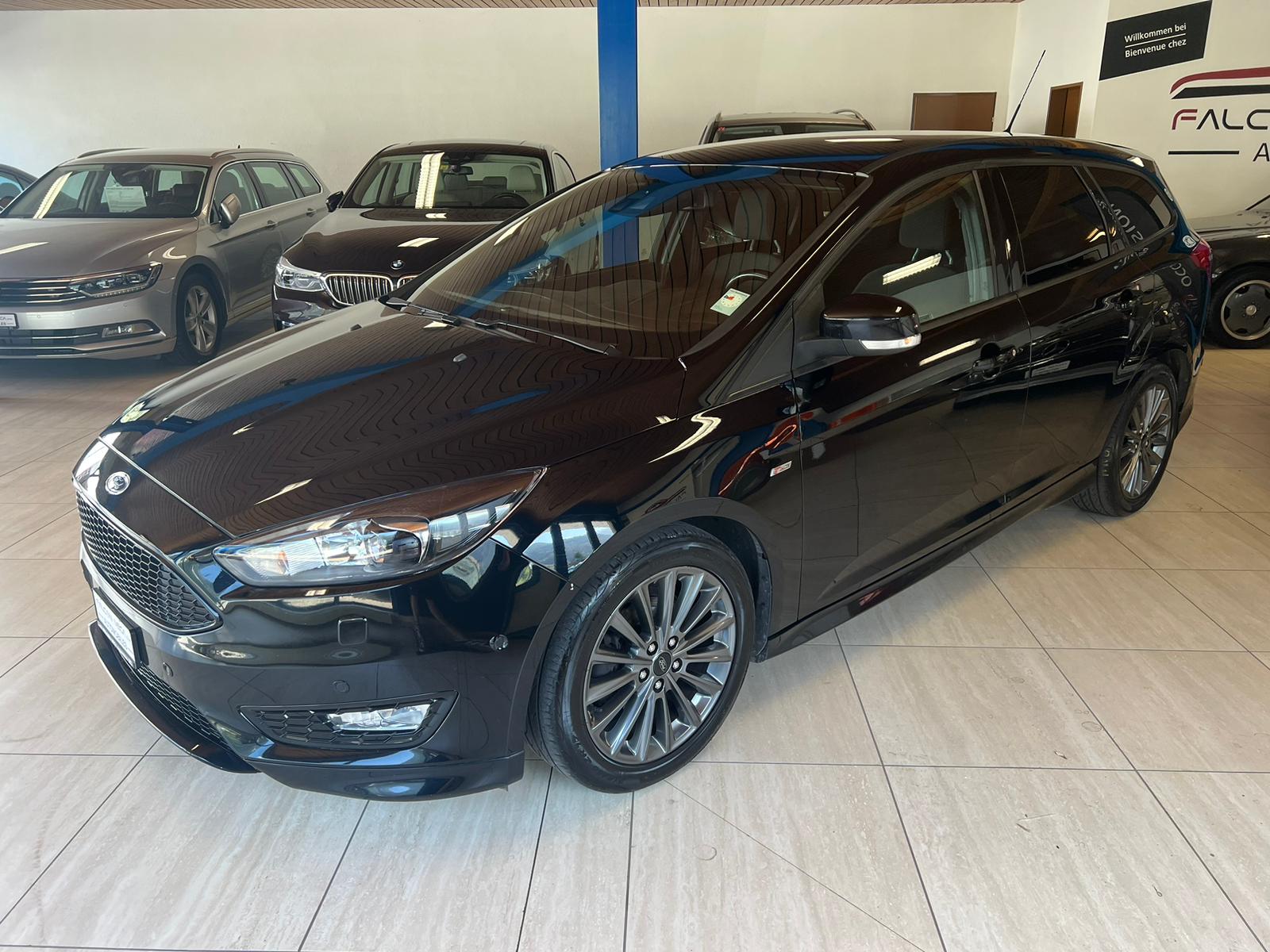 FORD Focus 1.0 SCTi ST Line-image-2
