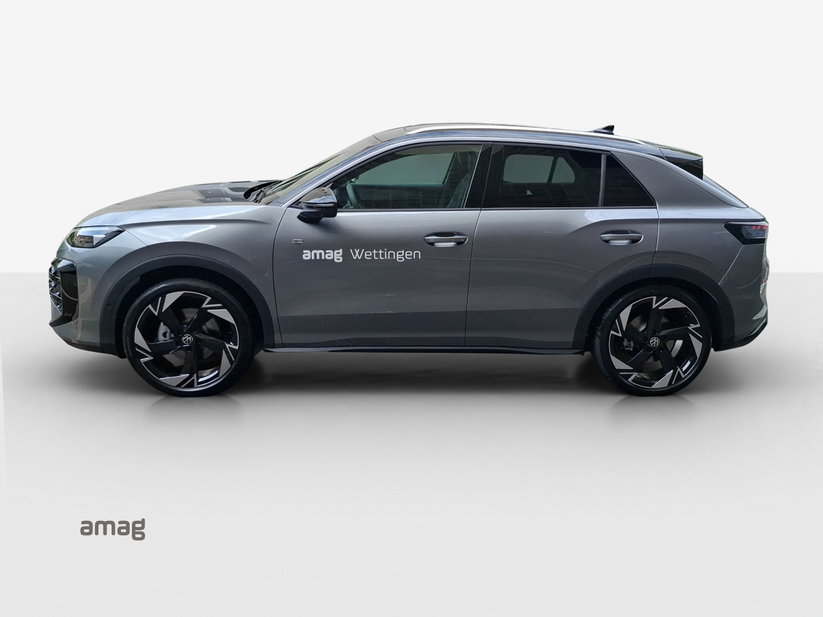 VW T-Roc 1.5 eTSI mHEV R-Line DSG-showroom-element-1