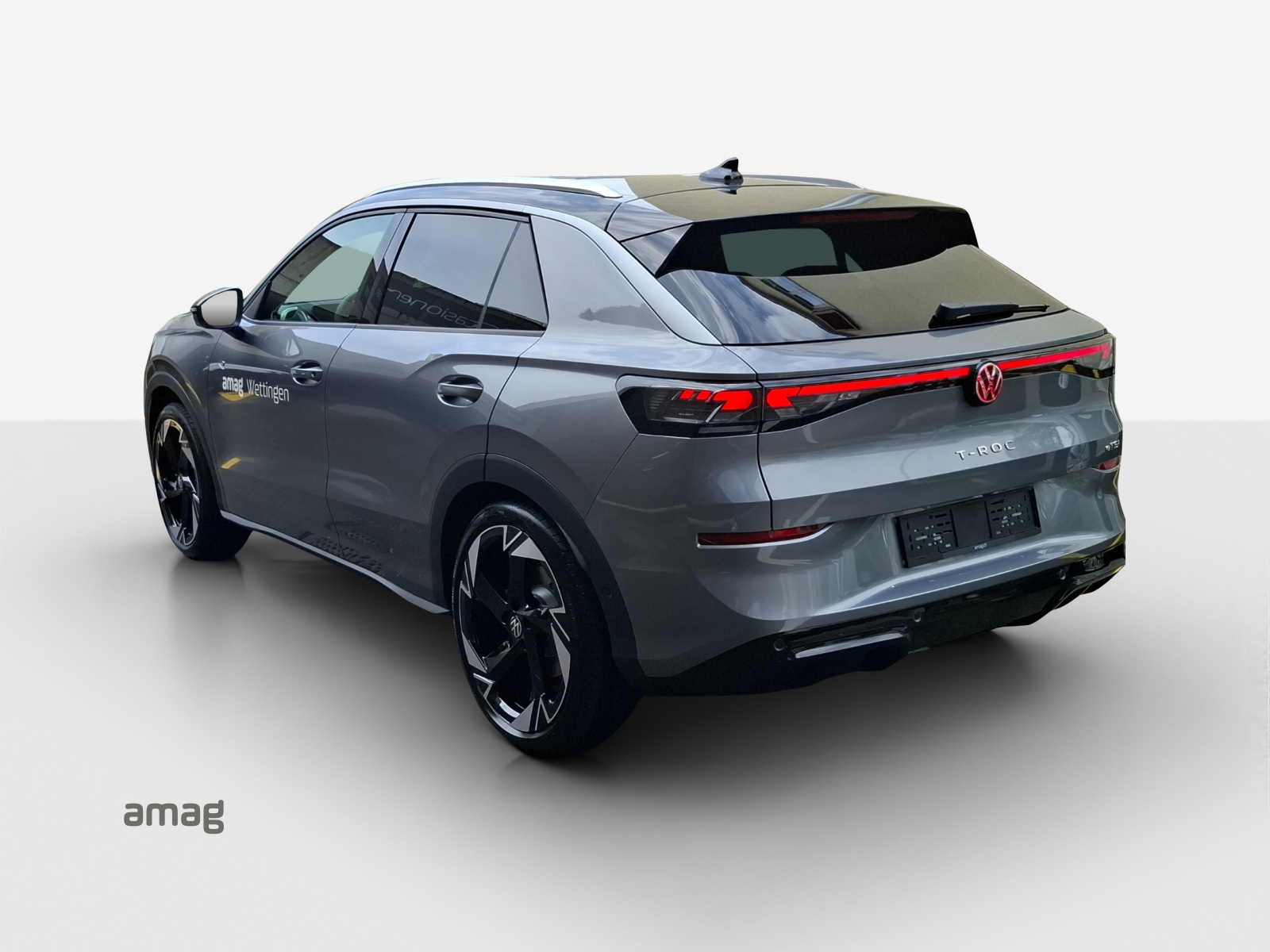 VW T-Roc 1.5 eTSI mHEV R-Line DSG-showroom-element-2