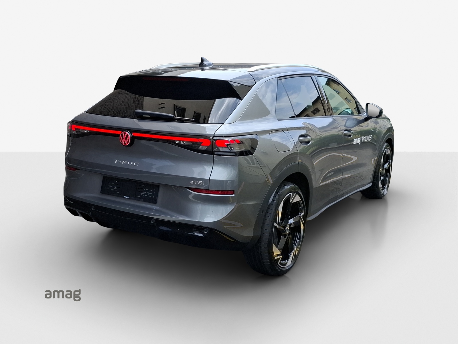 VW T-Roc 1.5 eTSI mHEV R-Line DSG-image-4