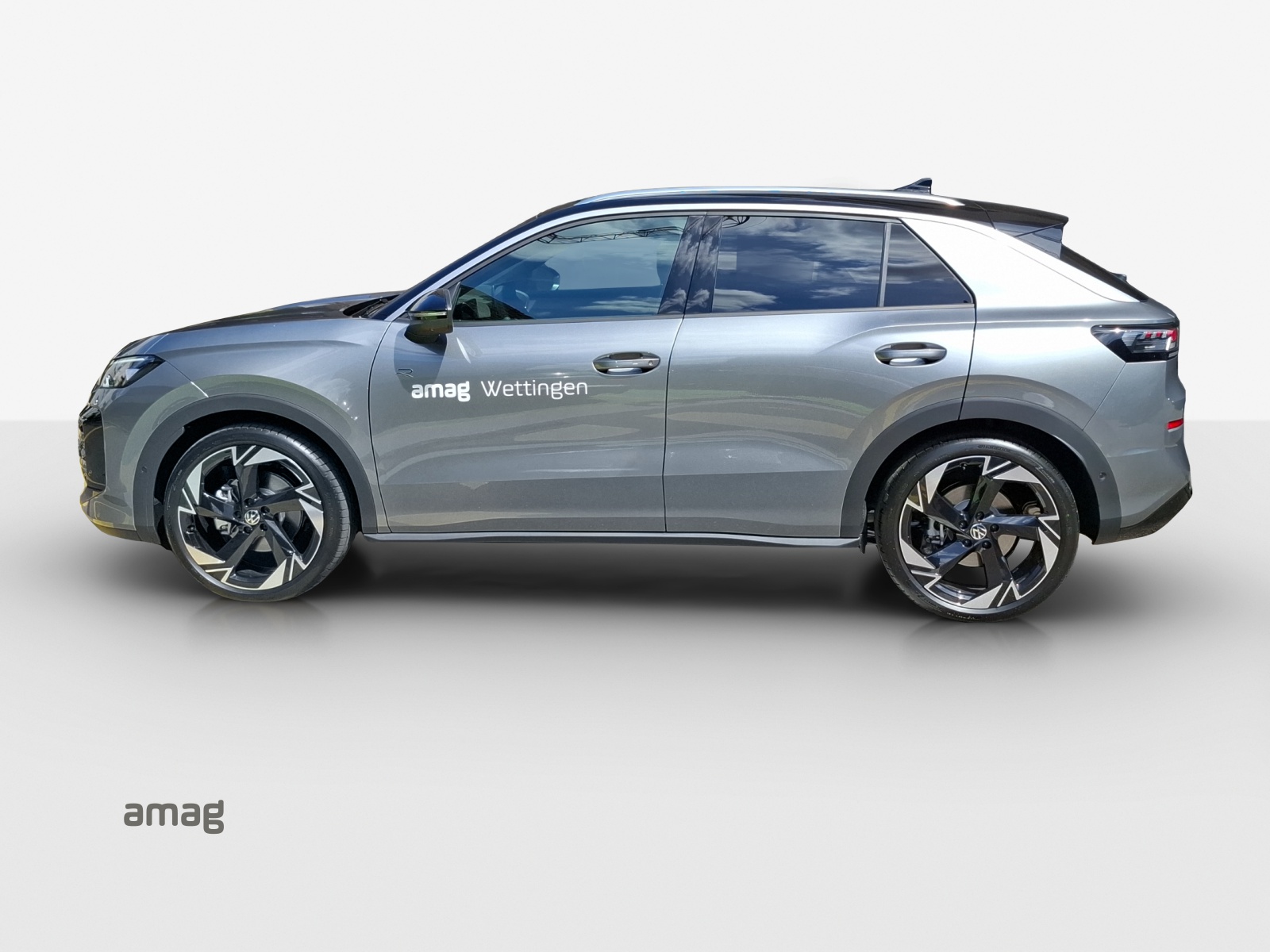 VW T-Roc 1.5 eTSI mHEV R-Line DSG-showroom-element-1