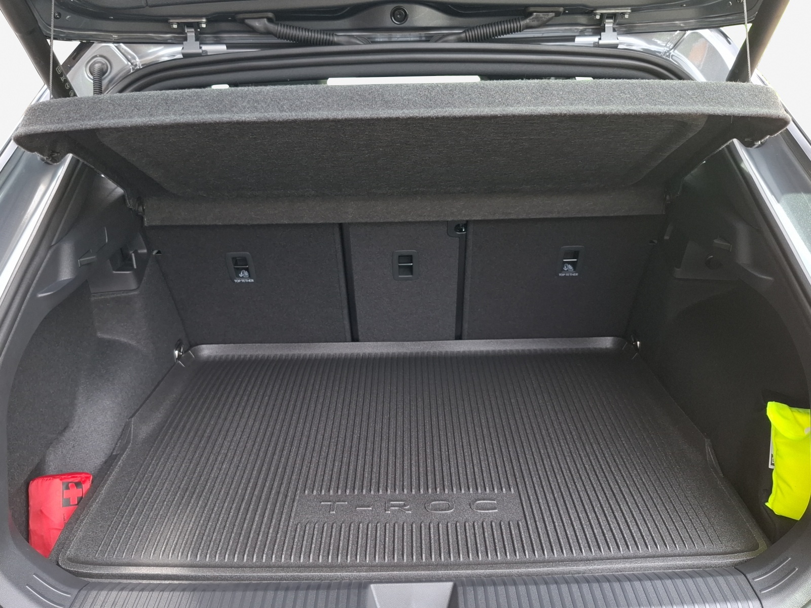 VW T-Roc 1.5 eTSI mHEV R-Line DSG-image-12