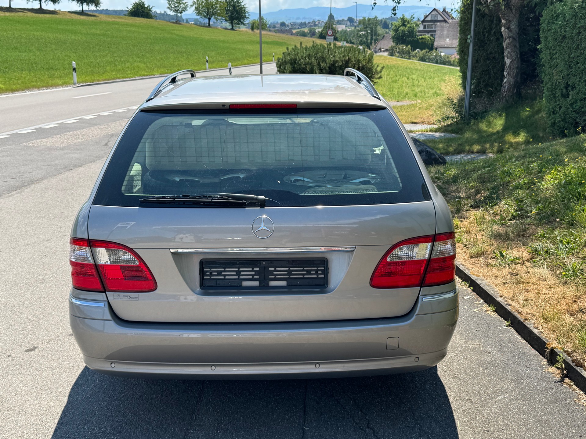 MERCEDES-BENZ E 200 Kompressor Elégance-image-5