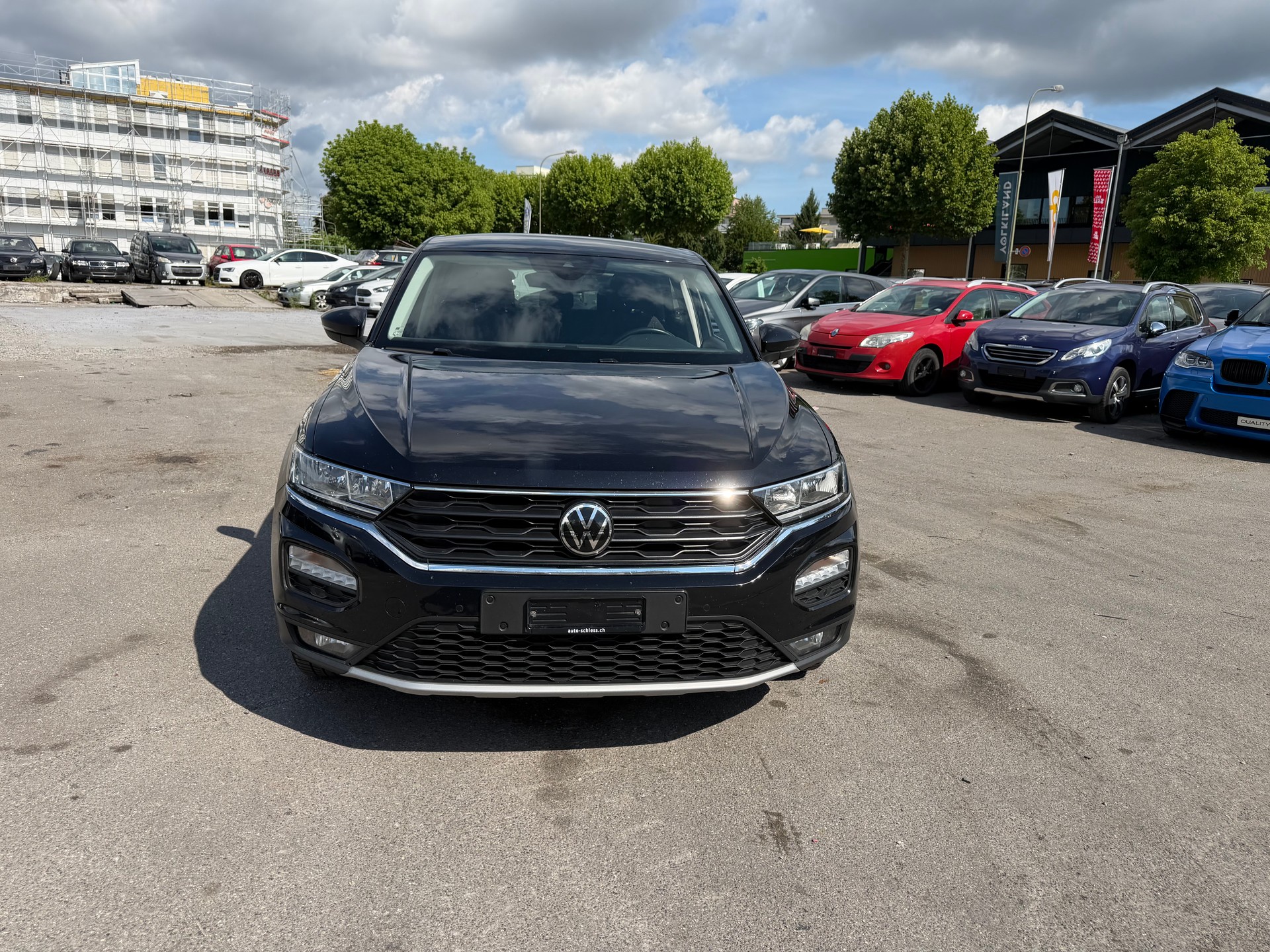 VW T-ROC-image-1