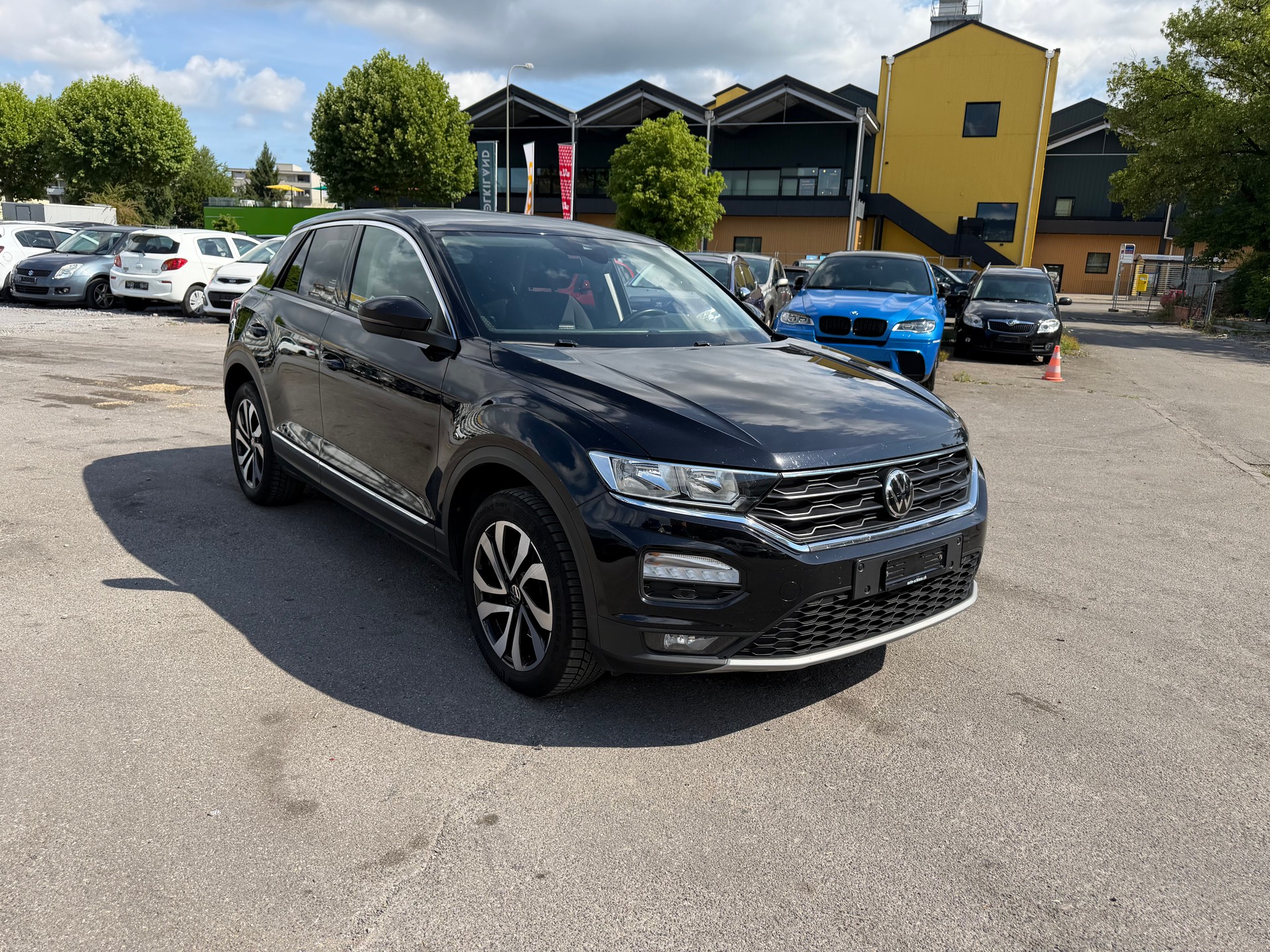 VW T-ROC-image-2