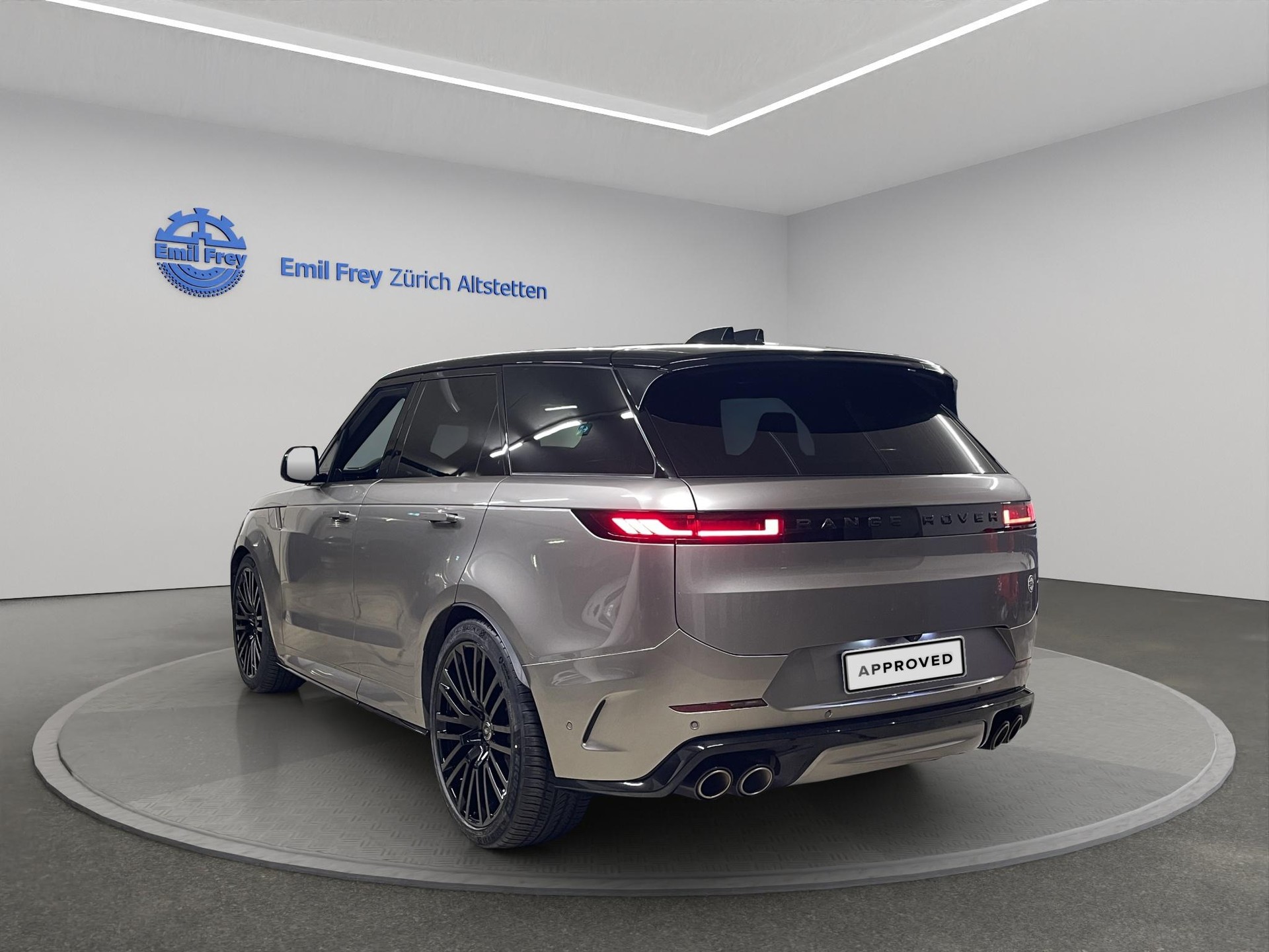 LAND ROVER Range Rover Sport 4.4 V8 SV Edition One-showroom-element-1