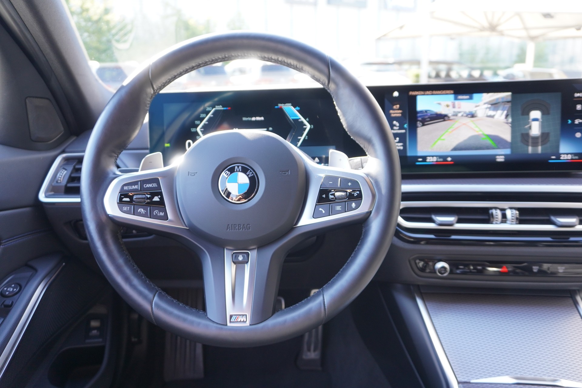 BMW 320d xDrive 48V Touring Steptronic M Sport-image-16