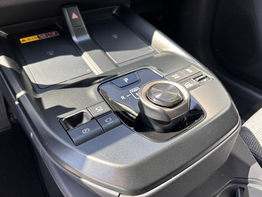TOYOTA bZ4X Style 73,1 kWh AWD-image-13