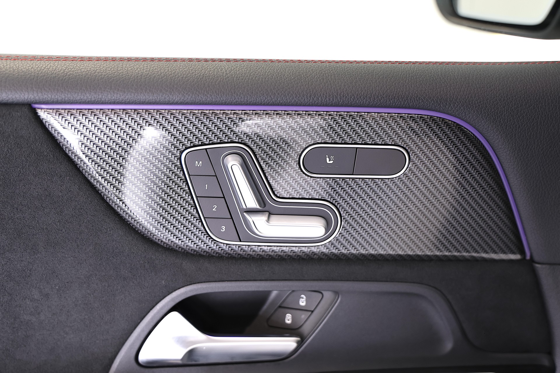 MERCEDES-BENZ B 220 d AMG Line 8G-DCT-image-11