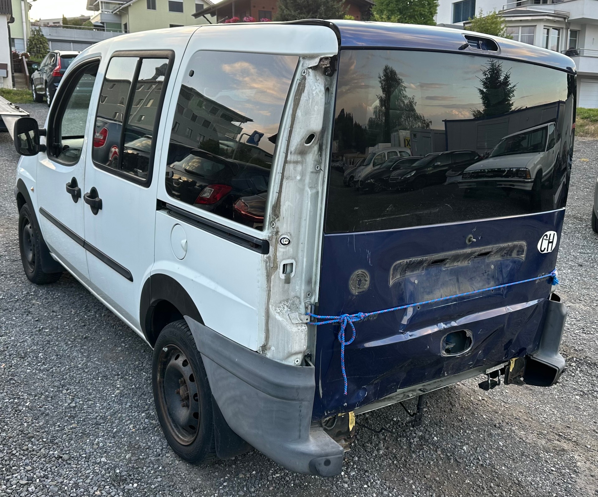 FIAT Doblò 1.9 JTD Malibu-image-5