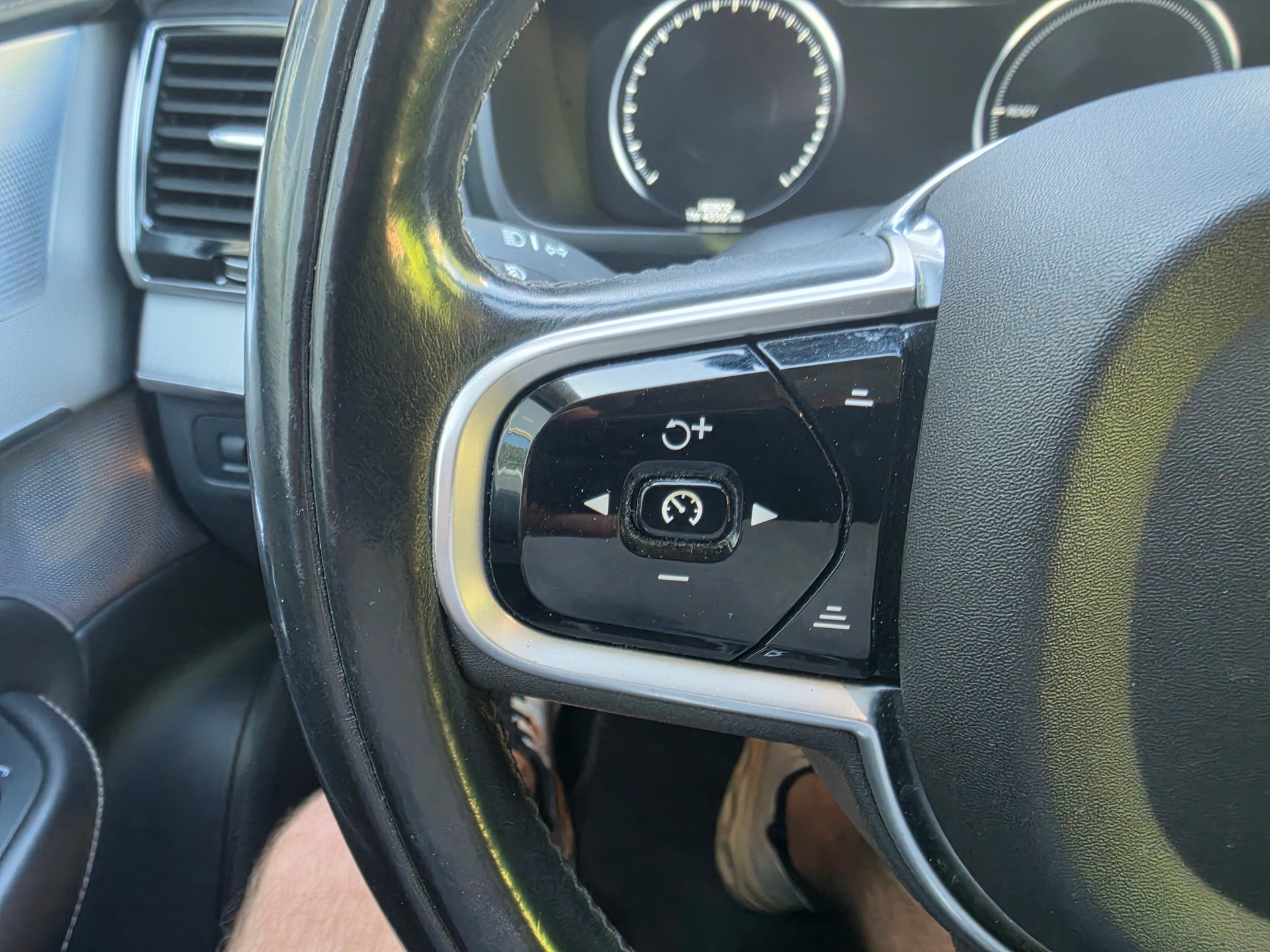 VOLVO XC90 T8 AWD Inscription Geartronic-image-10