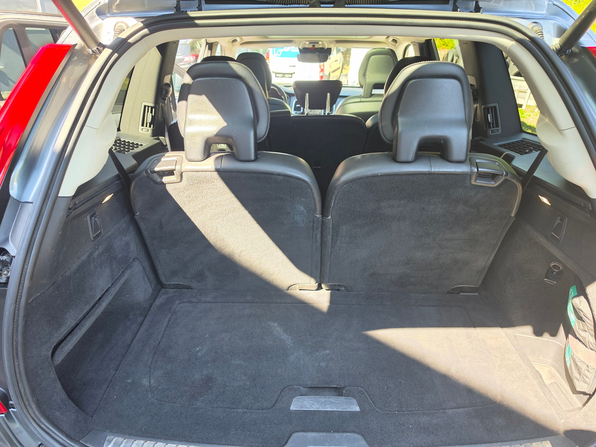 VOLVO XC90 T8 AWD Inscription Geartronic-image-24
