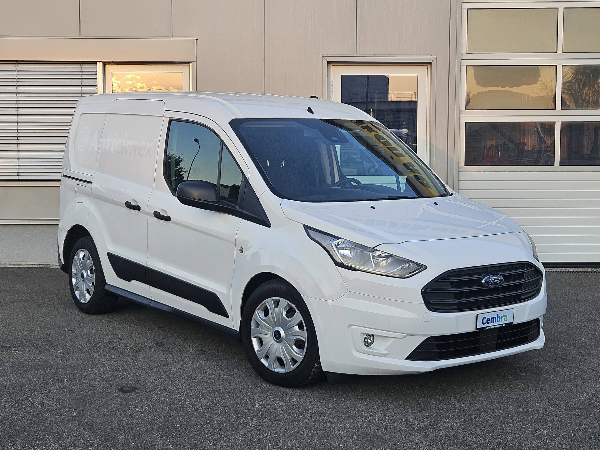 FORD Transit Connect Van 200 L1 1.5 EcoBlue 120 Trend-image-3
