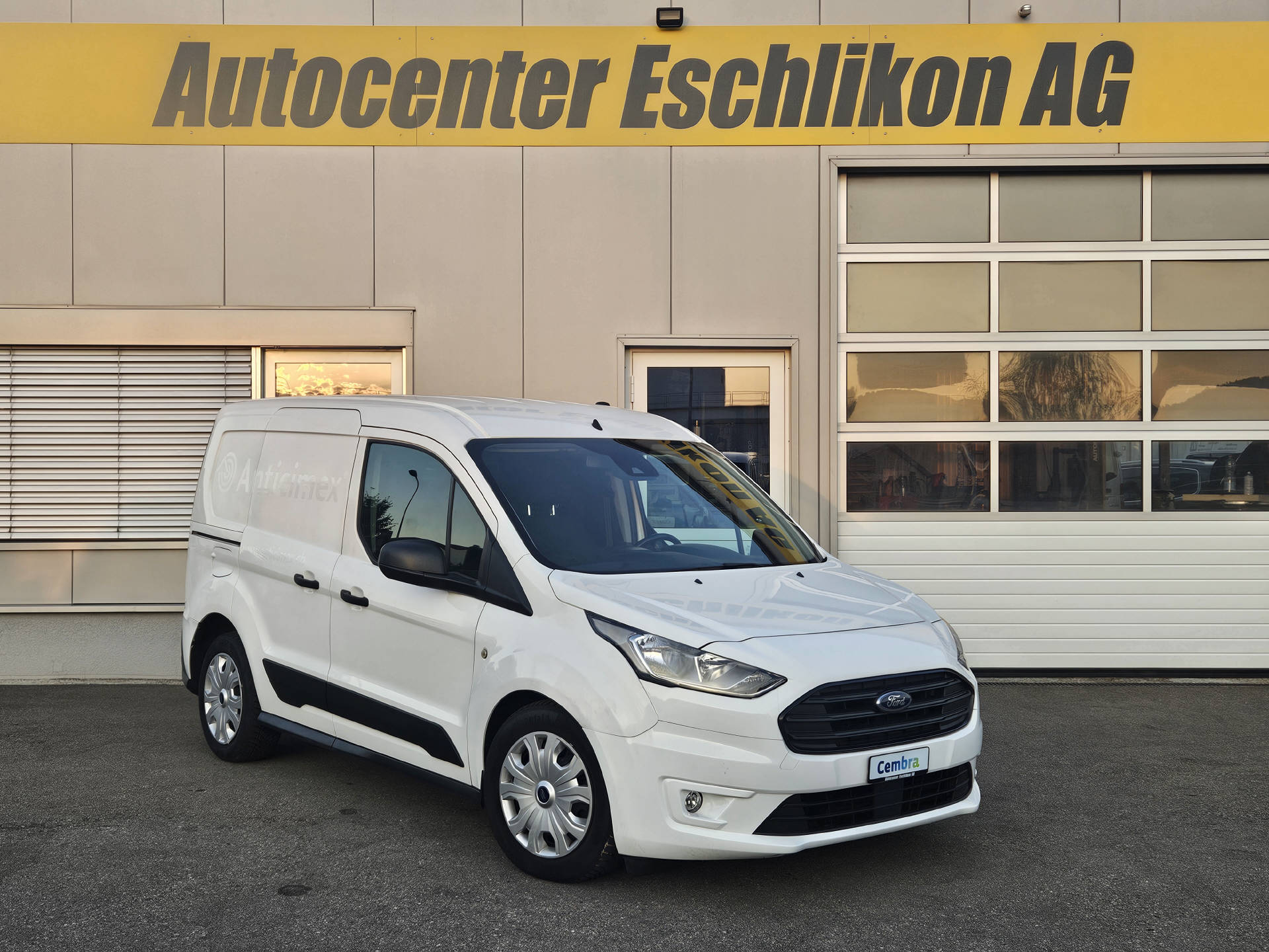FORD Transit Connect Van 200 L1 1.5 EcoBlue 120 Trend-image-2