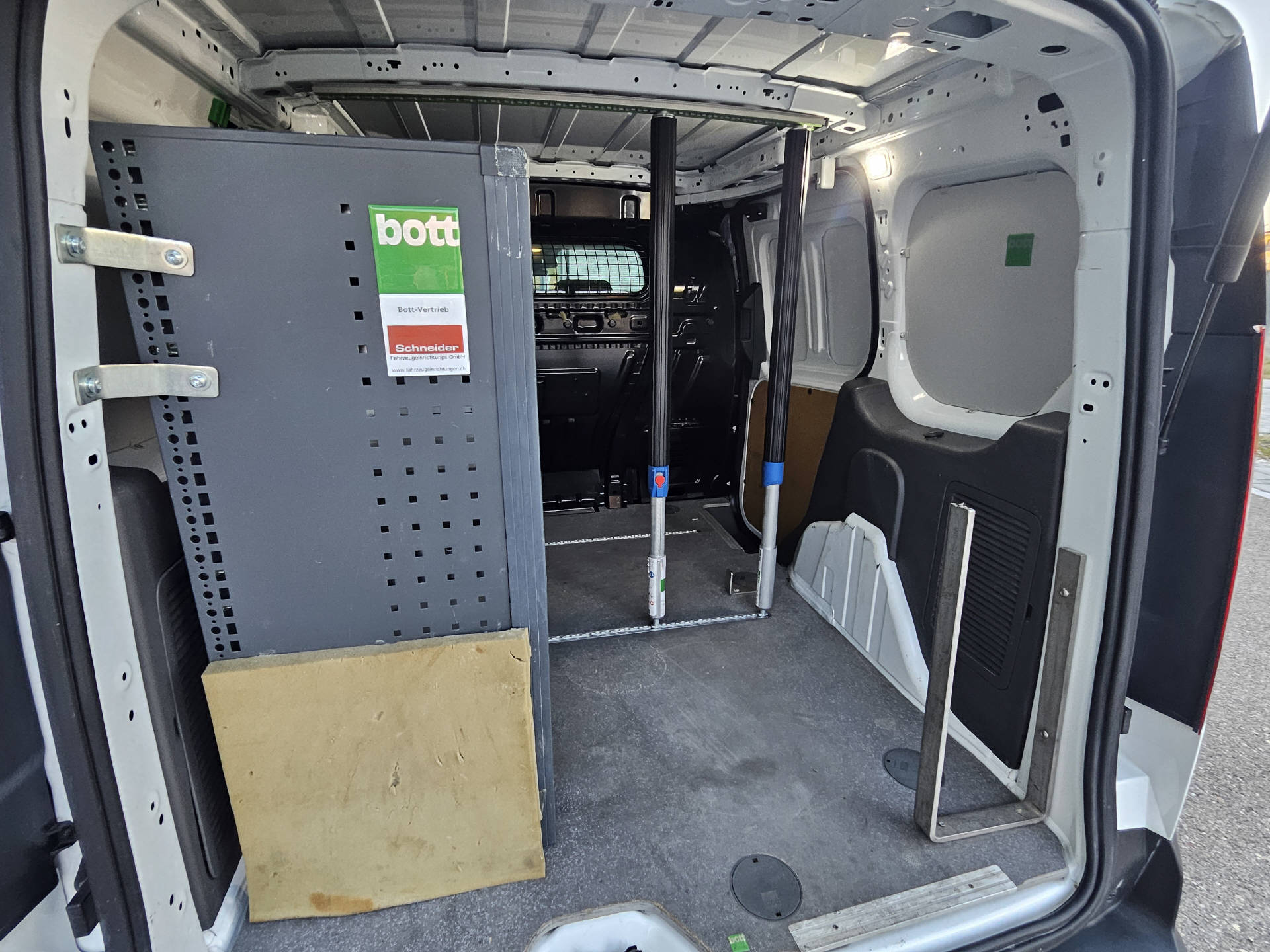FORD Transit Connect Van 200 L1 1.5 EcoBlue 120 Trend-image-15