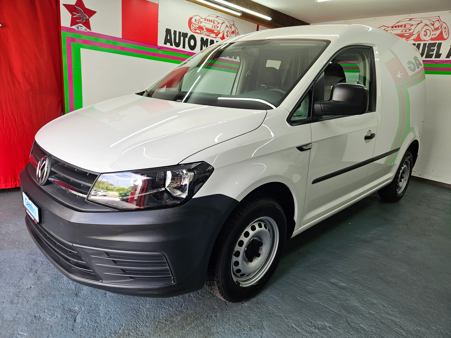 VW Caddy 1.2 TSI BlueMotion Technology-image-2
