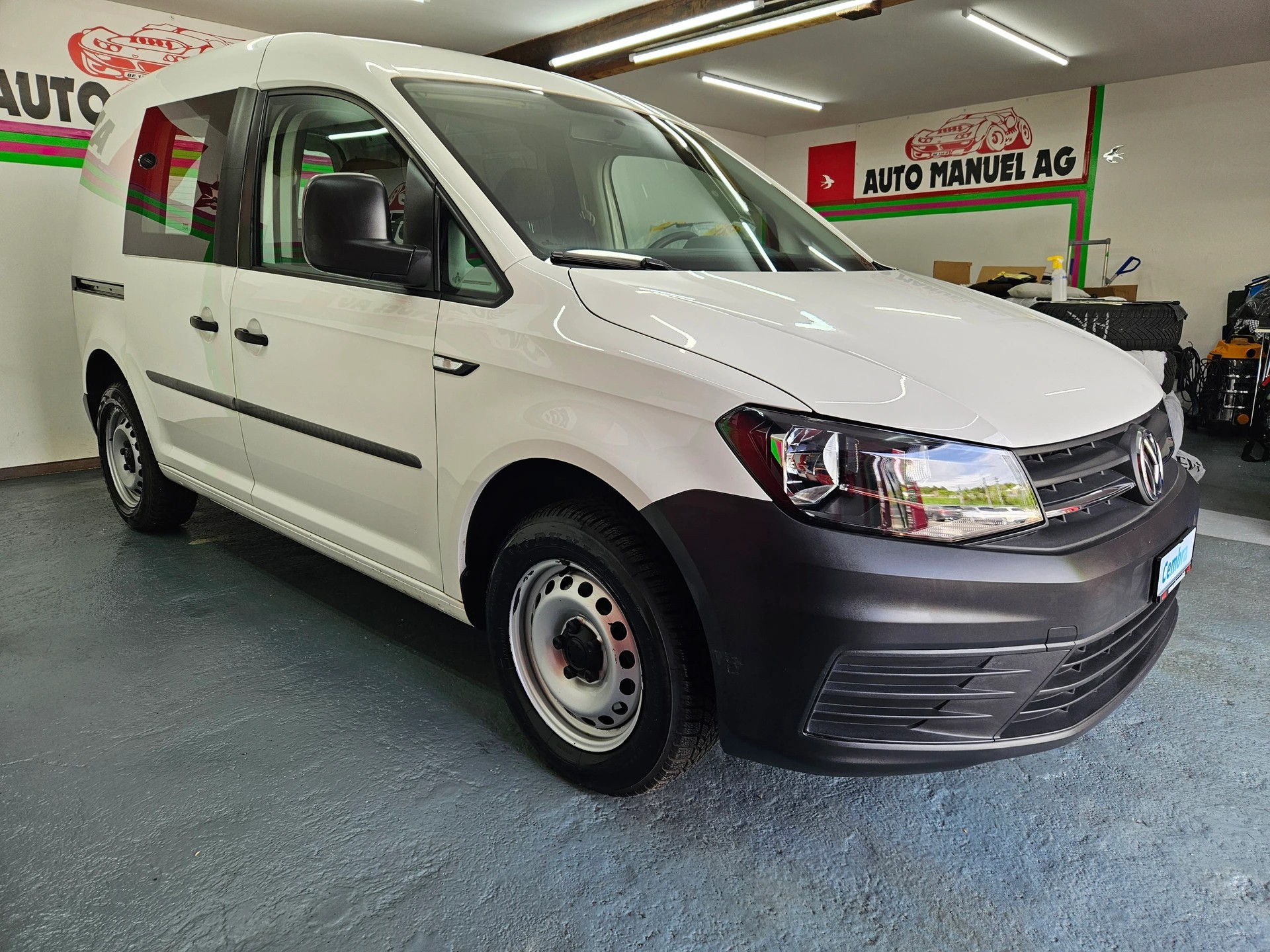 VW Caddy 1.2 TSI BlueMotion Technology-image-1