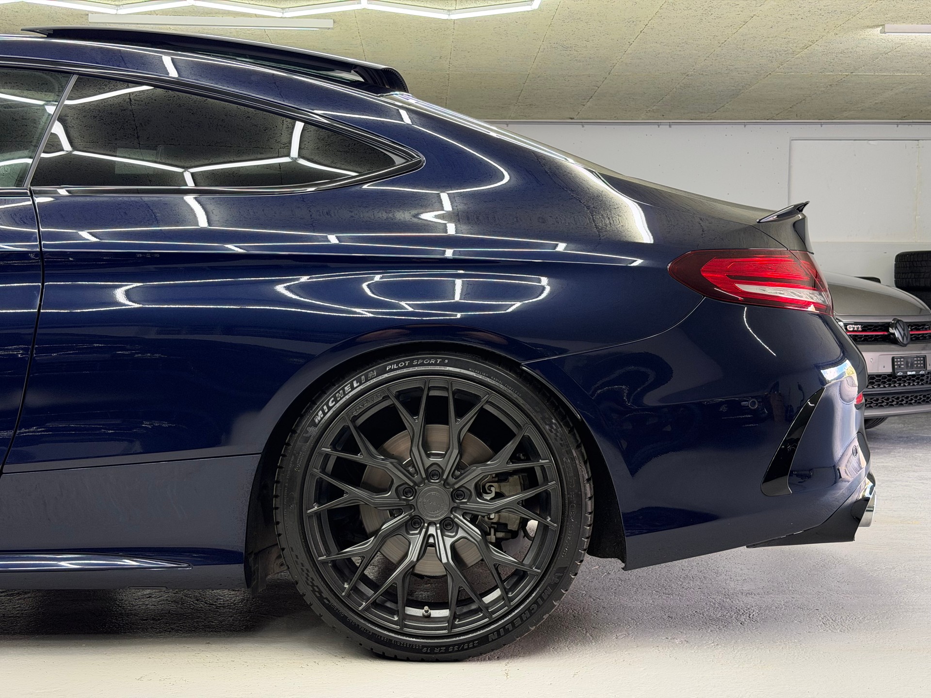 MERCEDES-BENZ C 43 AMG 4Matic Speedshift TCT 9G * H&R / 19’ Concaver wheels / Full options / CH Auto*-image-5