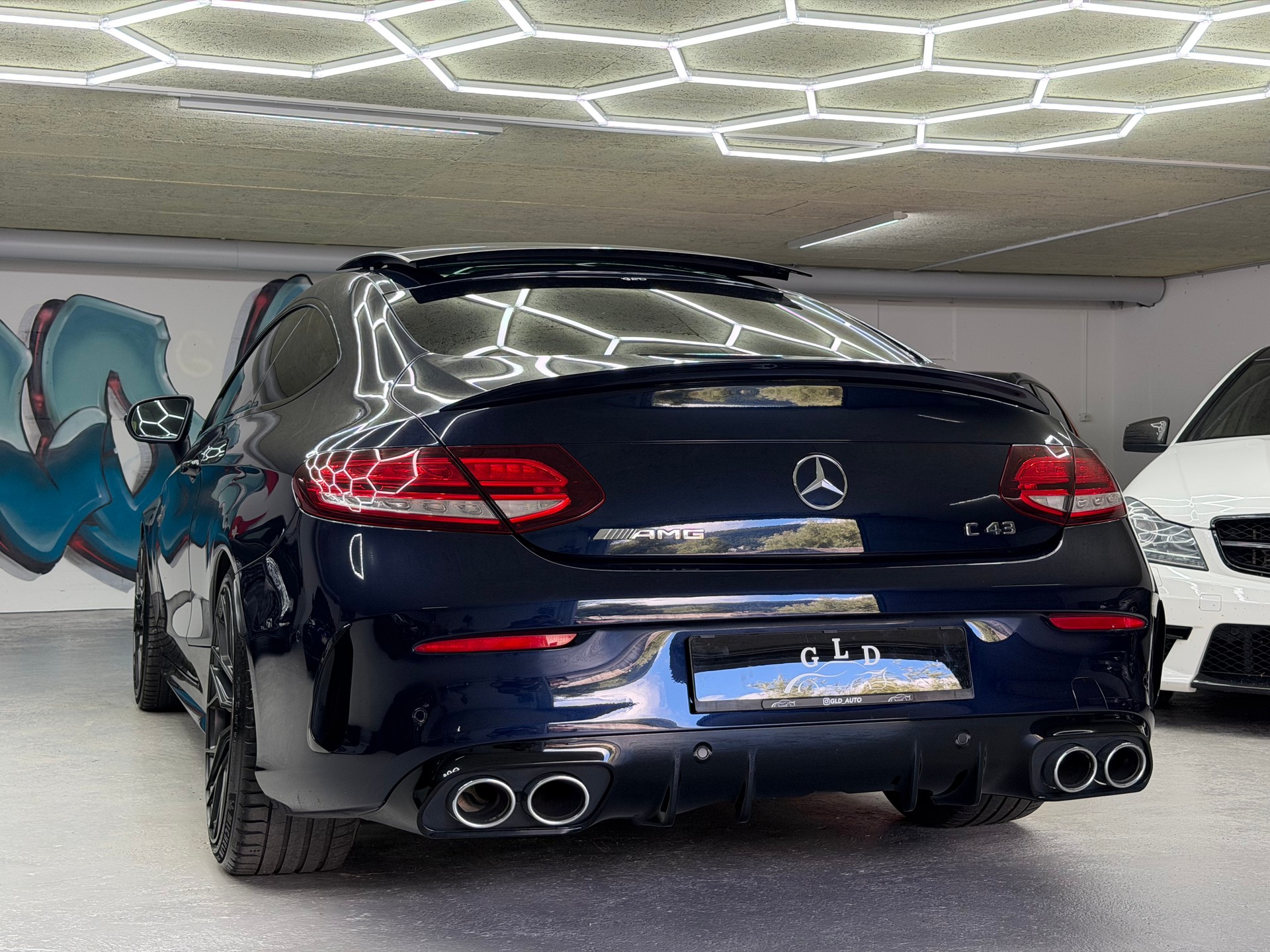 MERCEDES-BENZ C 43 AMG 4Matic Speedshift TCT 9G * H&R / 19’ Concaver wheels / Full options / CH Auto*-image-4