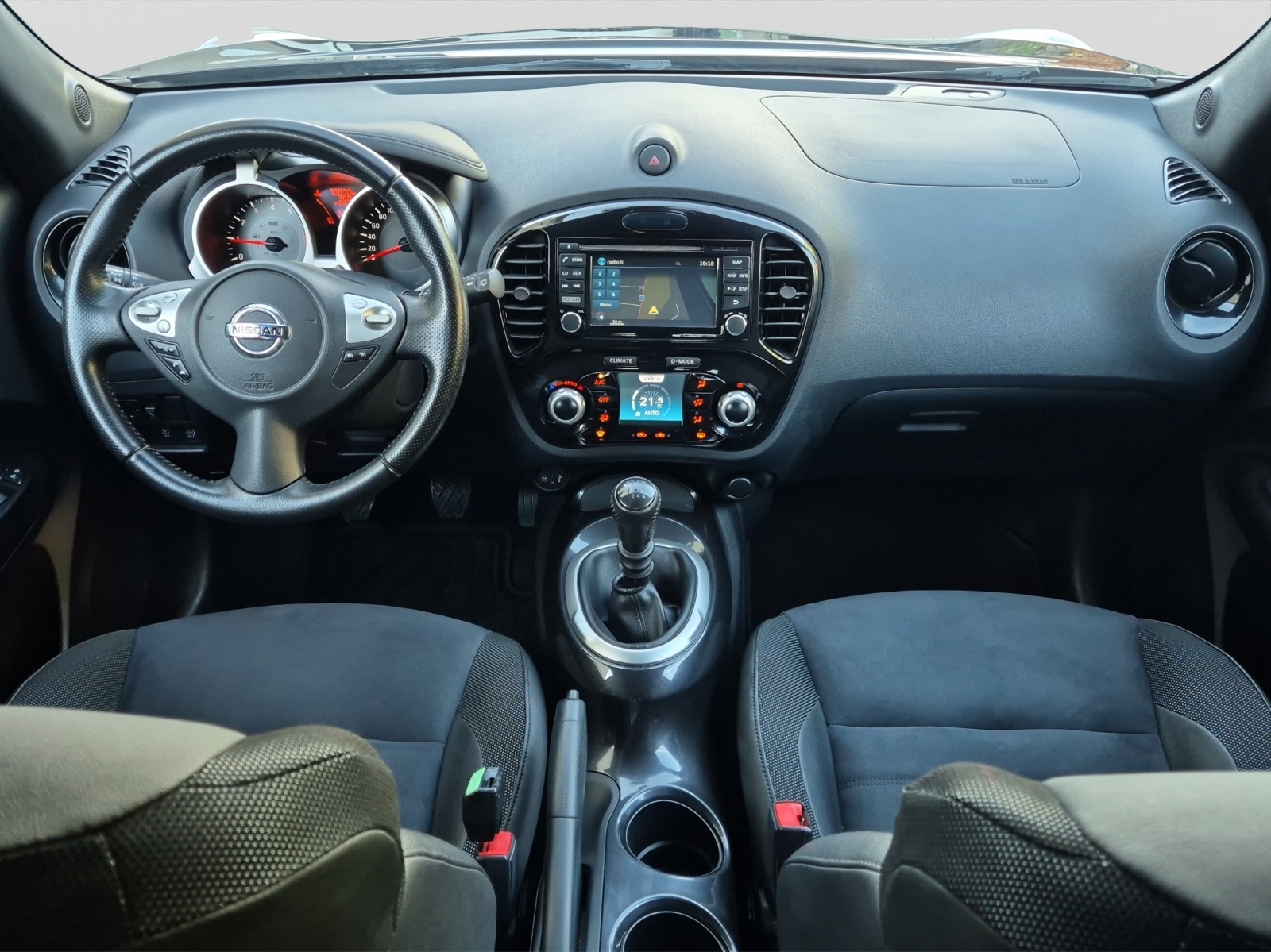 NISSAN Juke 1.2 DIG-T tekna-image-9