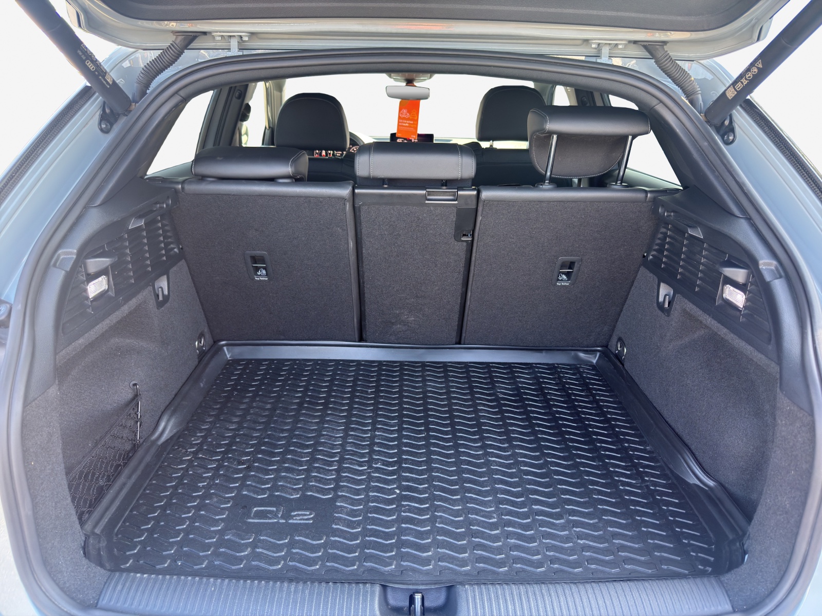 AUDI Q2 40 TFSI S line quattro S-tronic-image-11