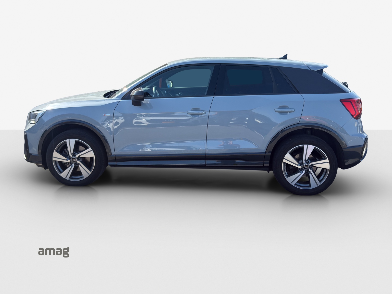 AUDI Q2 40 TFSI S line quattro S-tronic-image-1