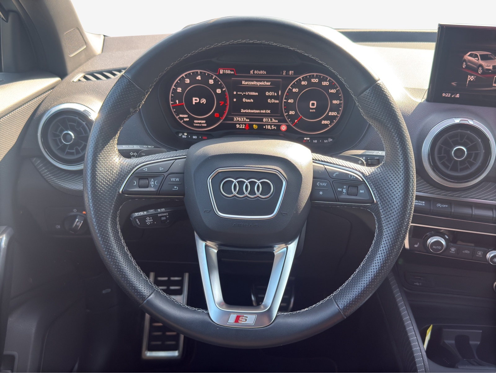 AUDI Q2 40 TFSI S line quattro S-tronic-image-8