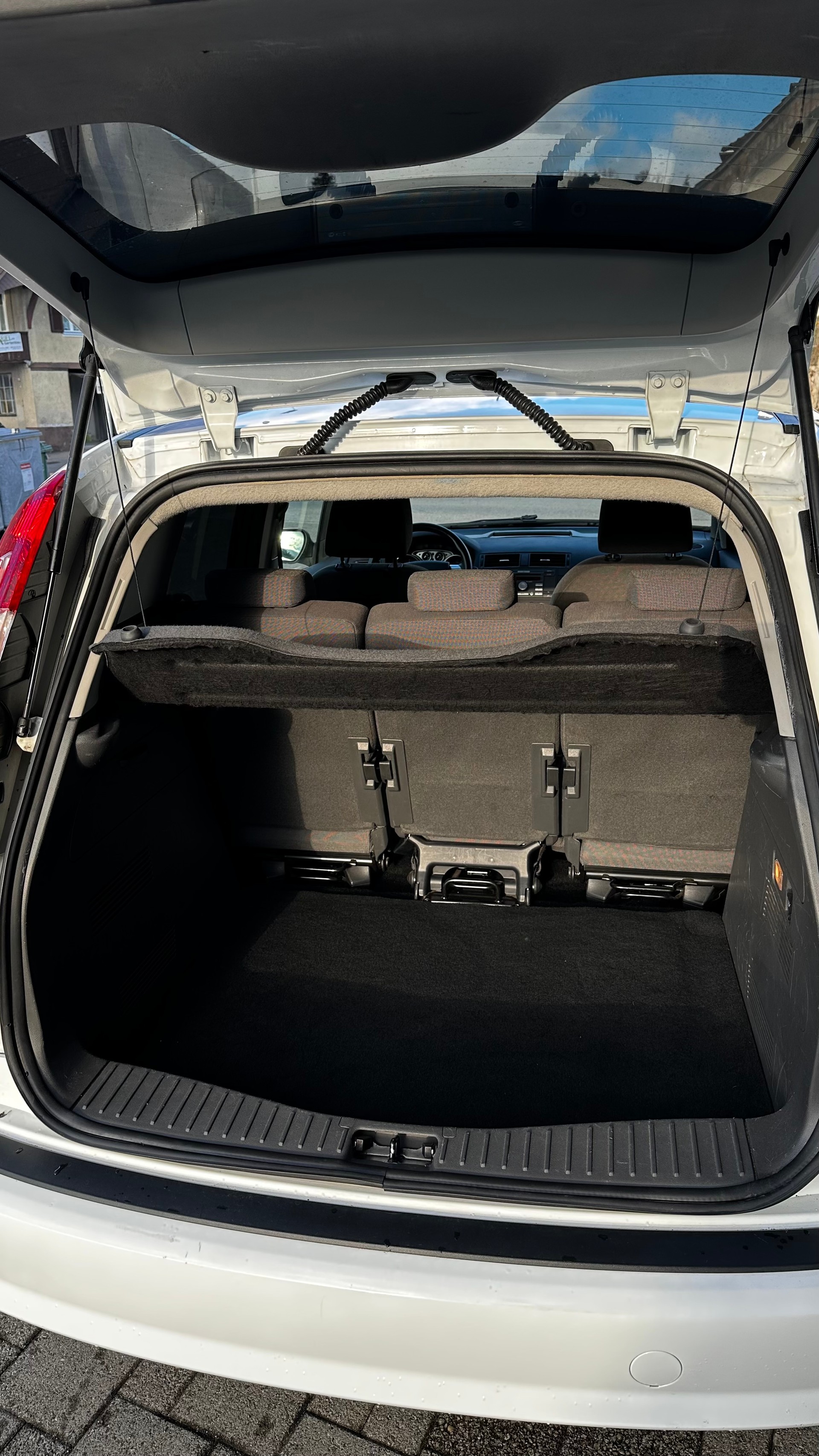 FORD C-Max 1.6 16V Carving-image-12