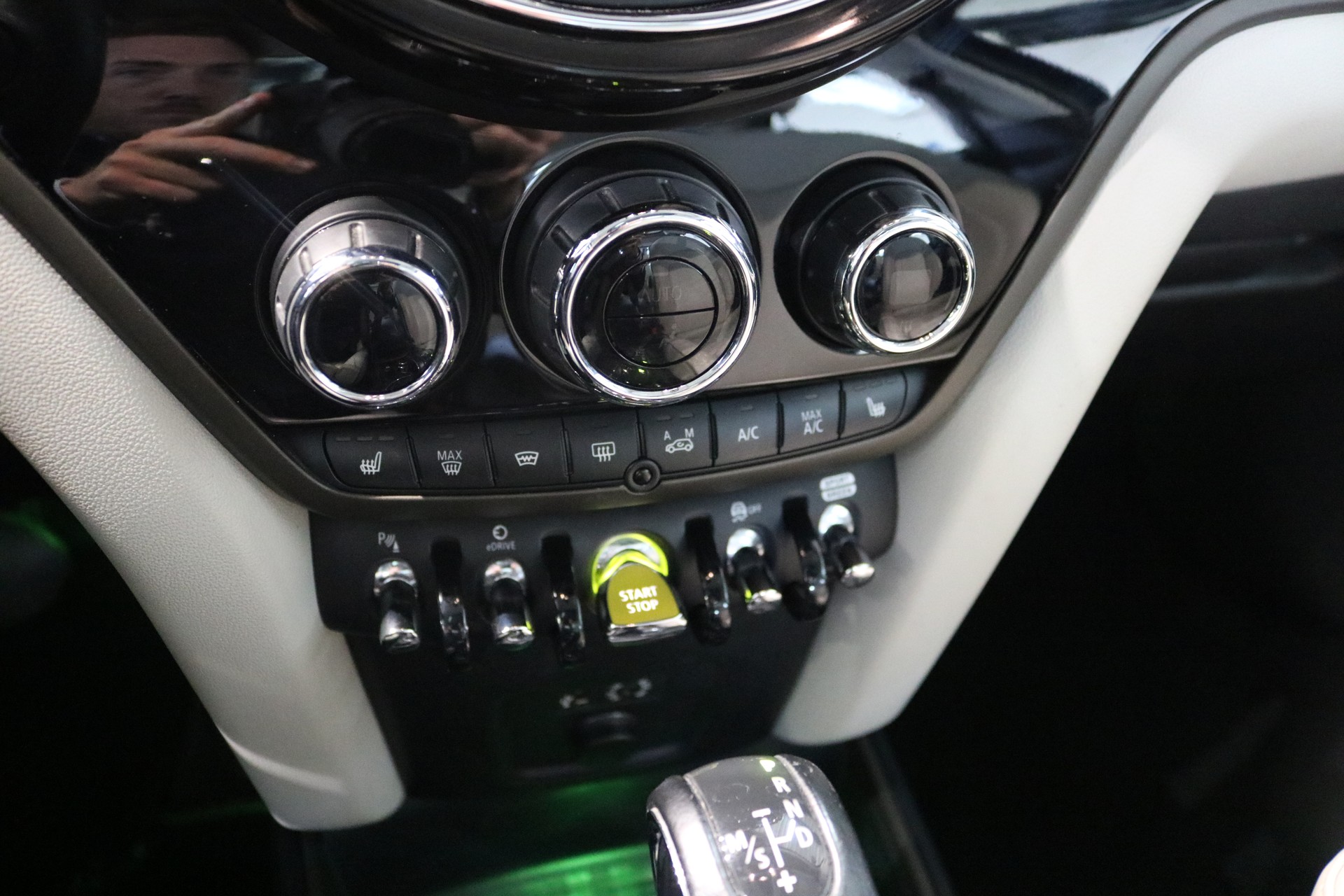 MINI Countryman Cooper S E ALL4 Steptronic-image-43