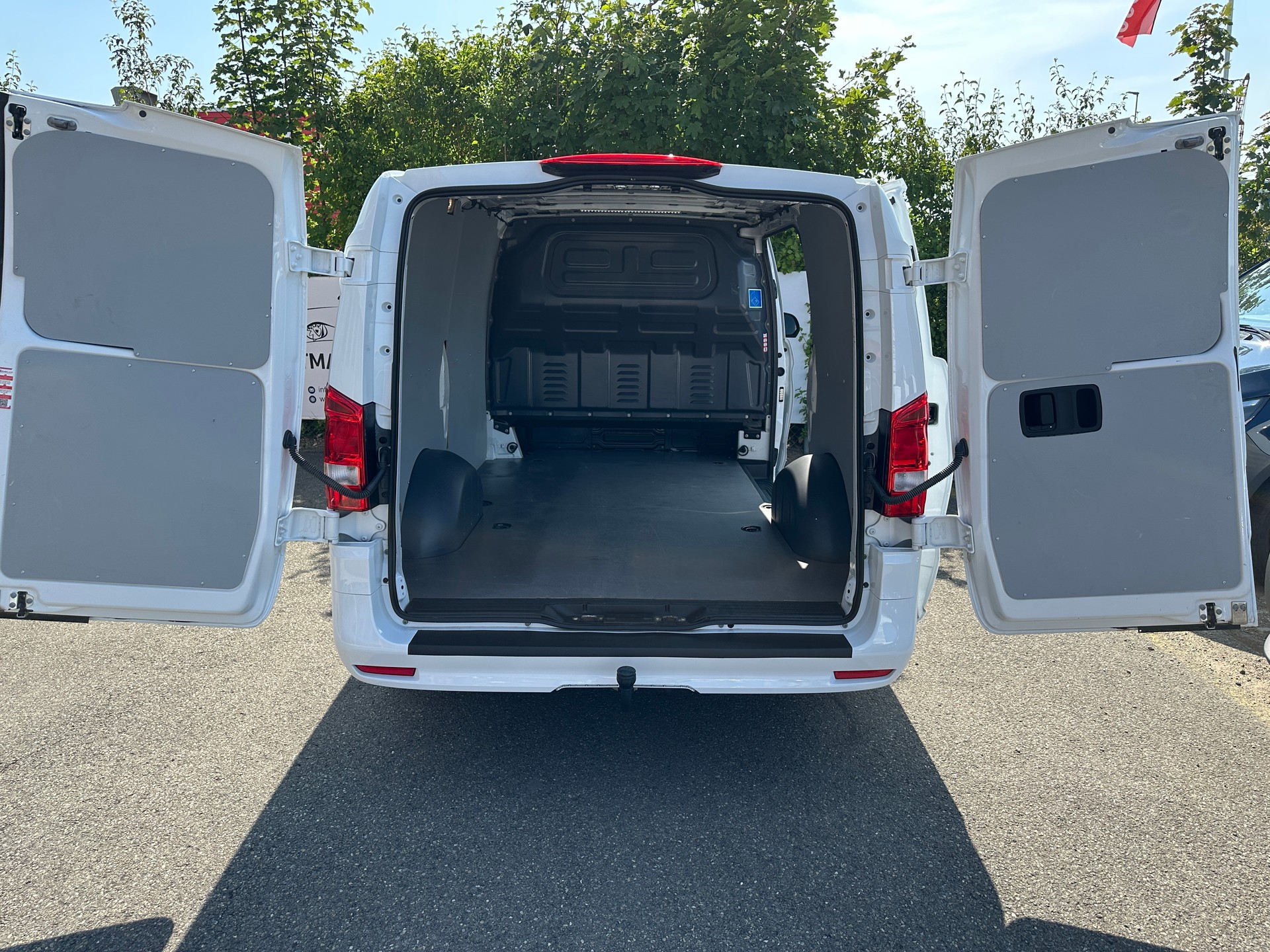 MERCEDES-BENZ Vito 114 CDI Lang Pro 9G-Tronic-image-15