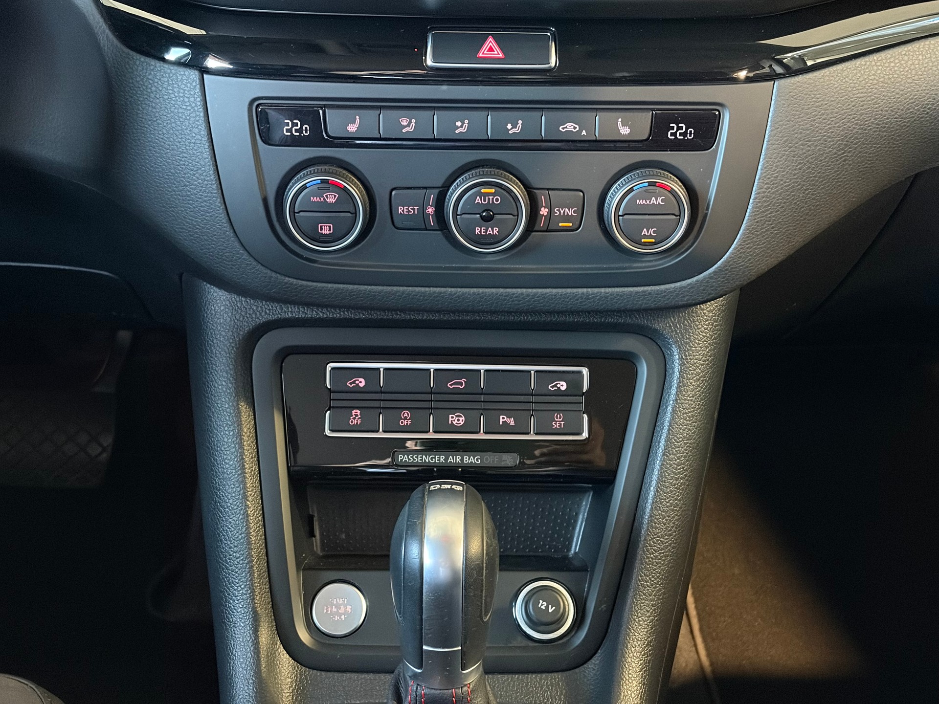 SEAT Alhambra 2.0 TDI FR Line 4Drive *7Plätzer*Anhängerkupplung*Ab MFK*2 Kindersitze integriert*-image-16
