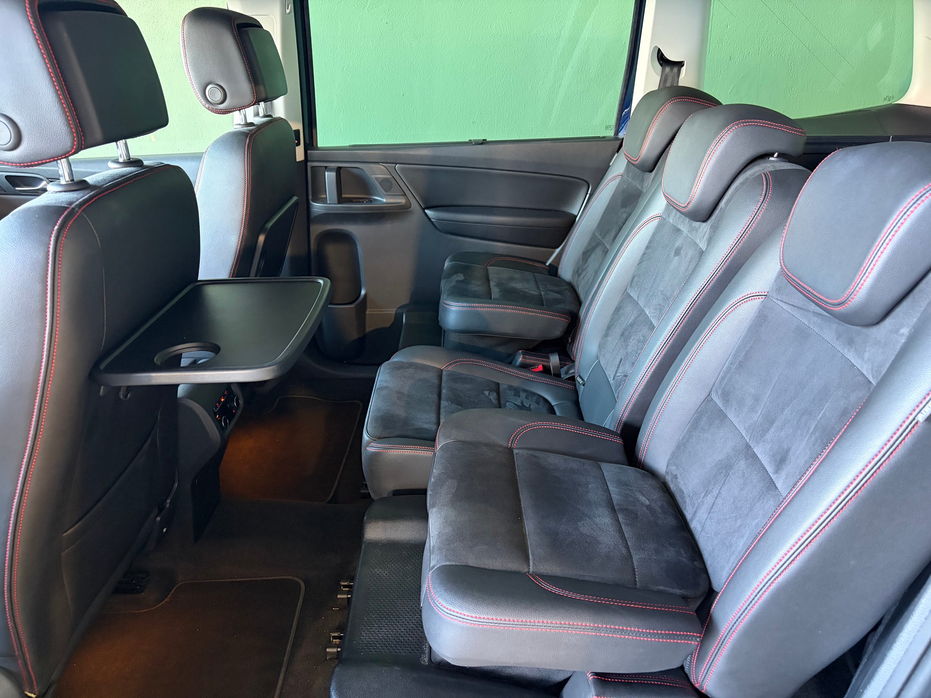 SEAT Alhambra 2.0 TDI FR Line 4Drive *7Plätzer*Anhängerkupplung*Ab MFK*2 Kindersitze integriert*-image-7