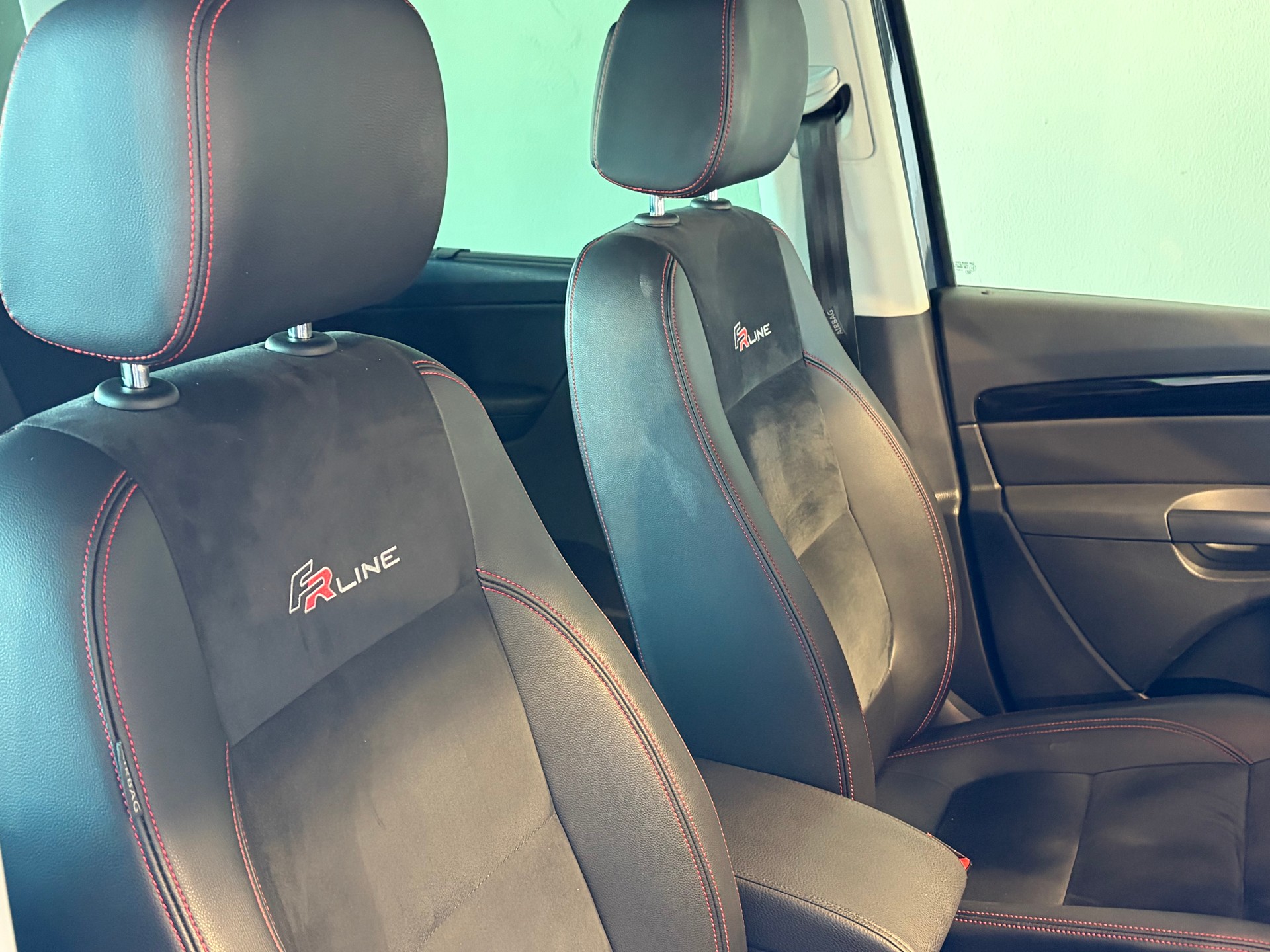 SEAT Alhambra 2.0 TDI FR Line 4Drive *7Plätzer*Anhängerkupplung*Ab MFK*2 Kindersitze integriert*-image-9