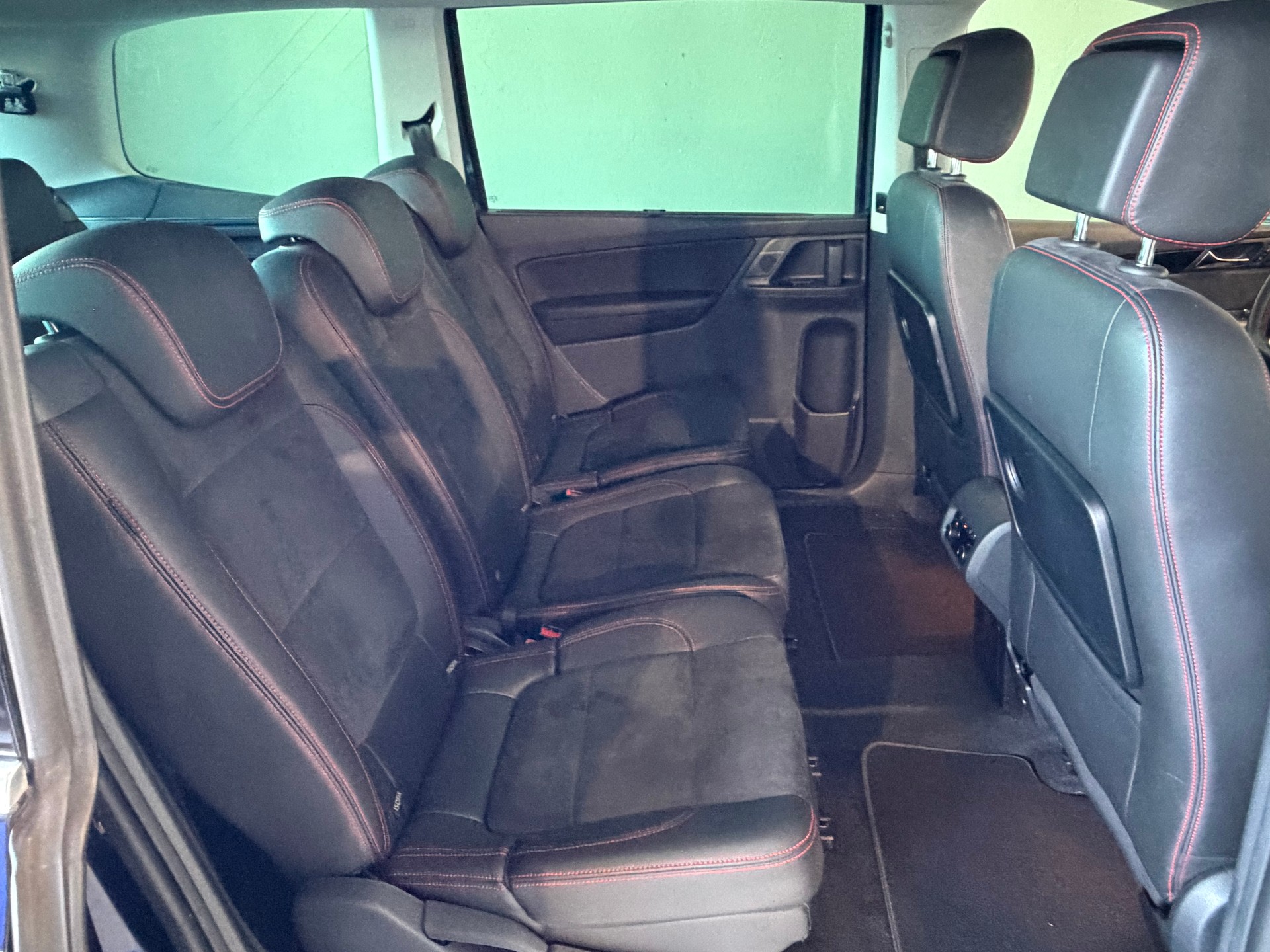 SEAT Alhambra 2.0 TDI FR Line 4Drive *7Plätzer*Anhängerkupplung*Ab MFK*2 Kindersitze integriert*-image-8