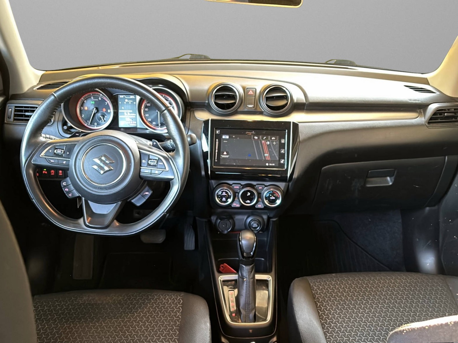 SUZUKI Swift 1.2 Compact Top Hybrid CVT-image-9