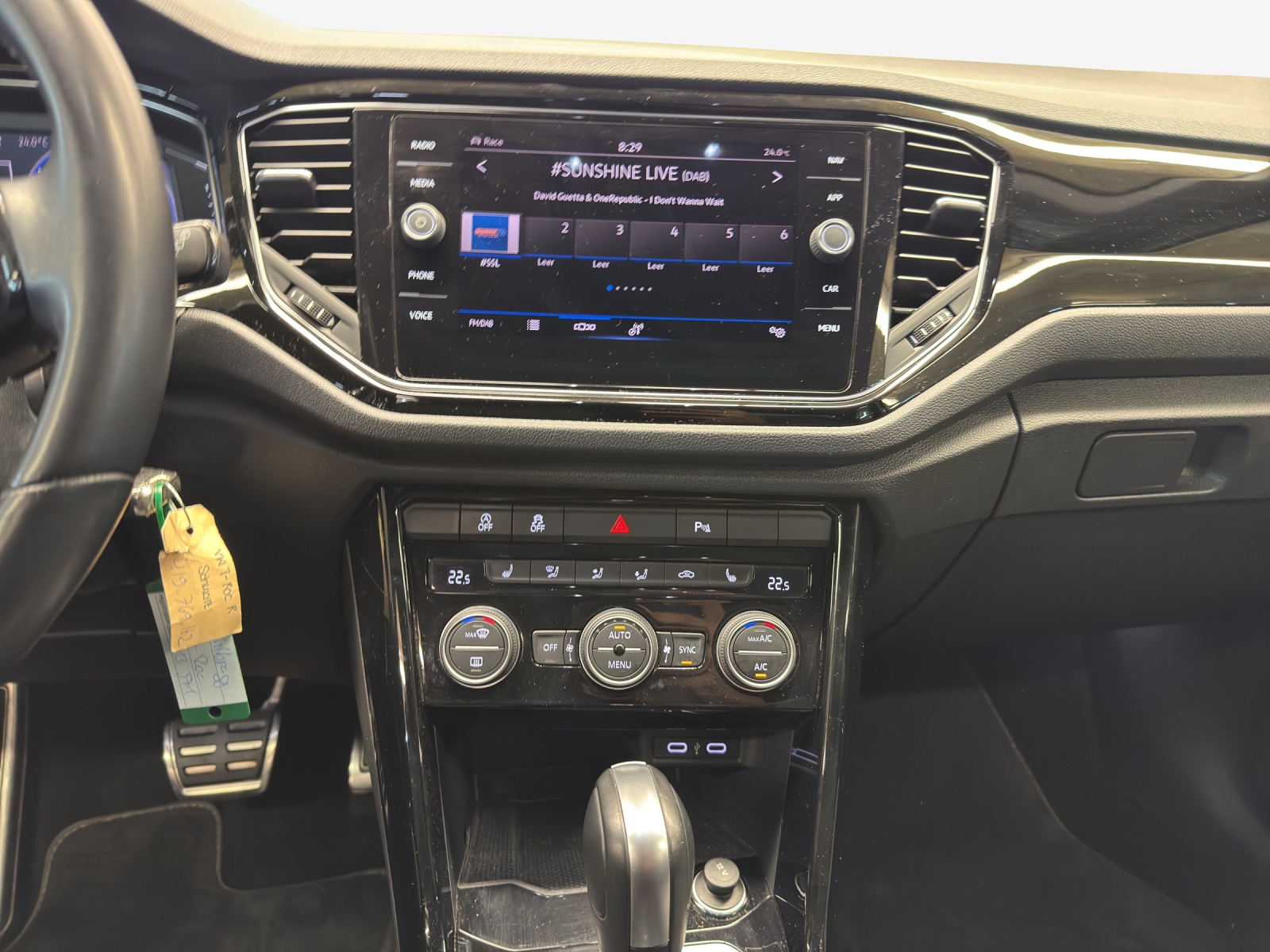 VW T-Roc 2.0 TSI R DSG 4Motion-image-10